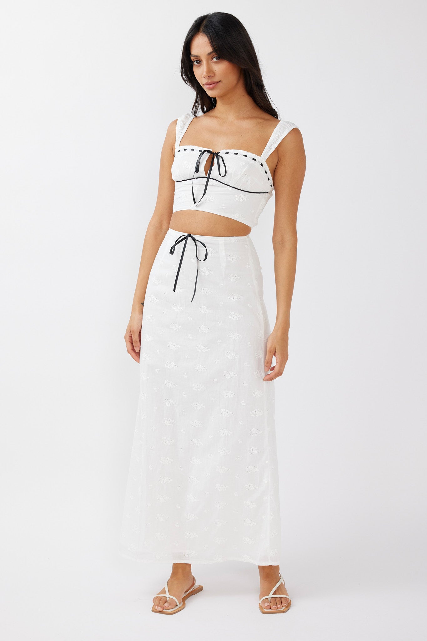 Helga Eyelet Embroidery Bow Crop Top White-Maymioy