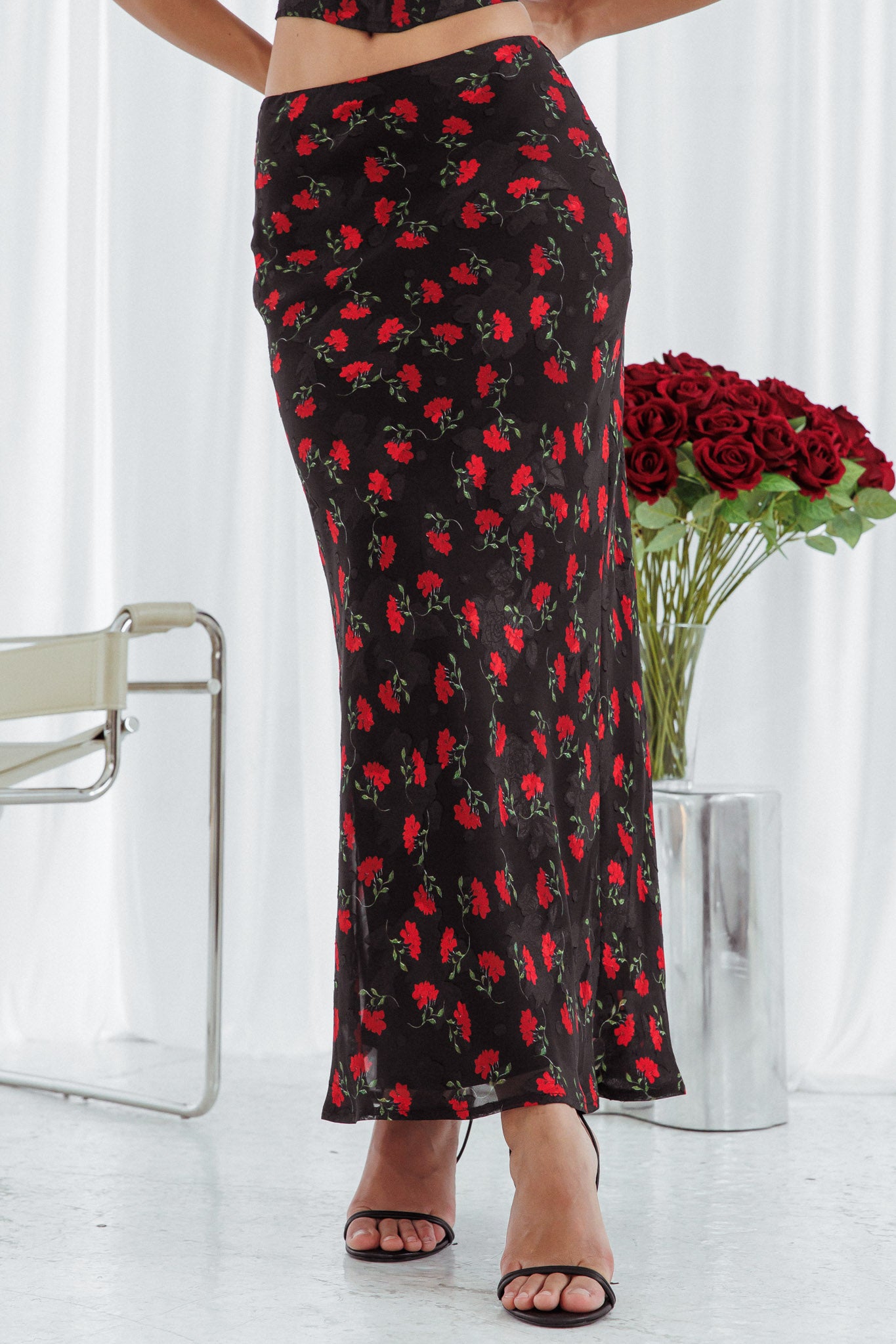 Gigi Floral Maxi Skirt Black-Maymioy