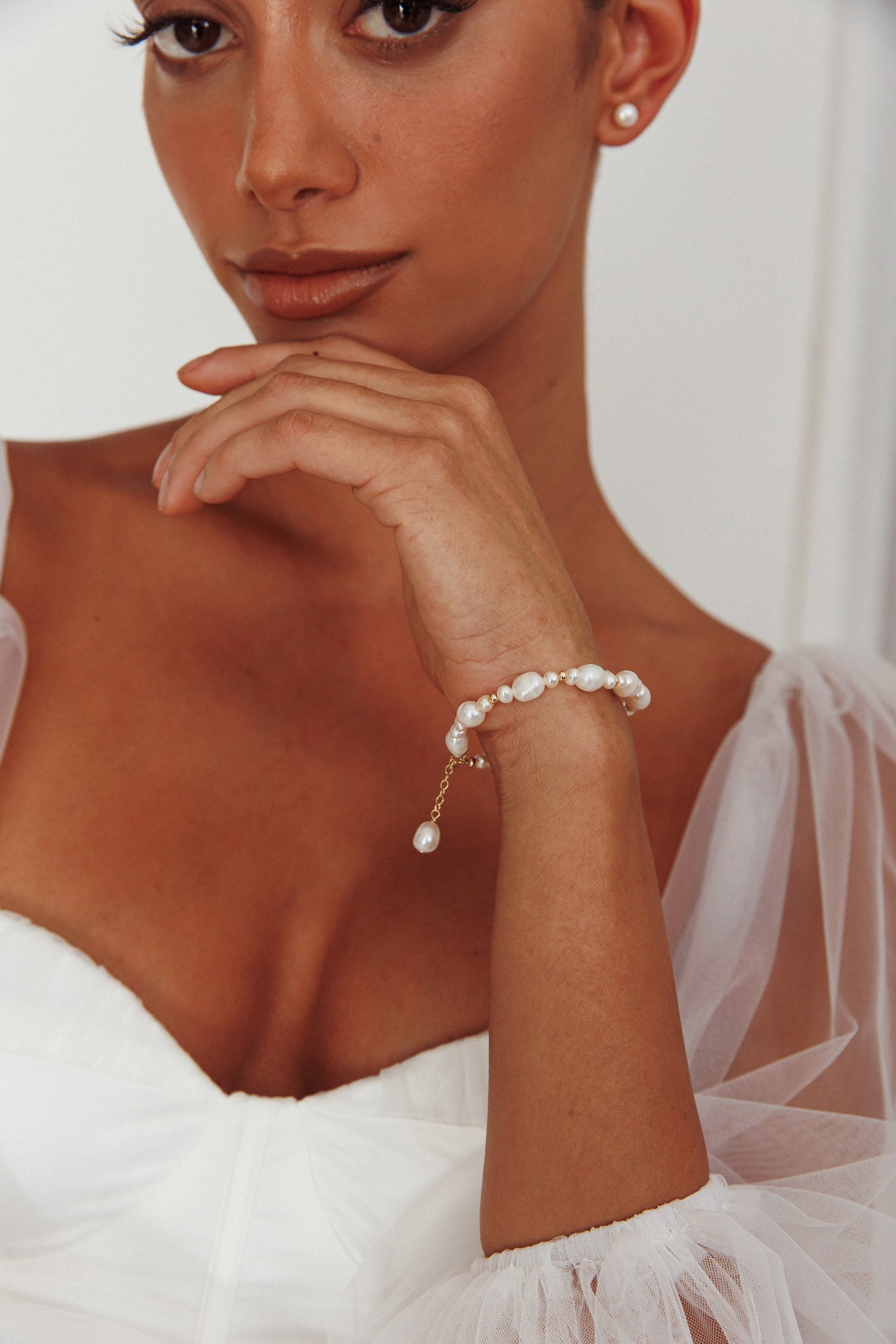 Chantel Baroque Pearl Bracelet Gold-Maymioy