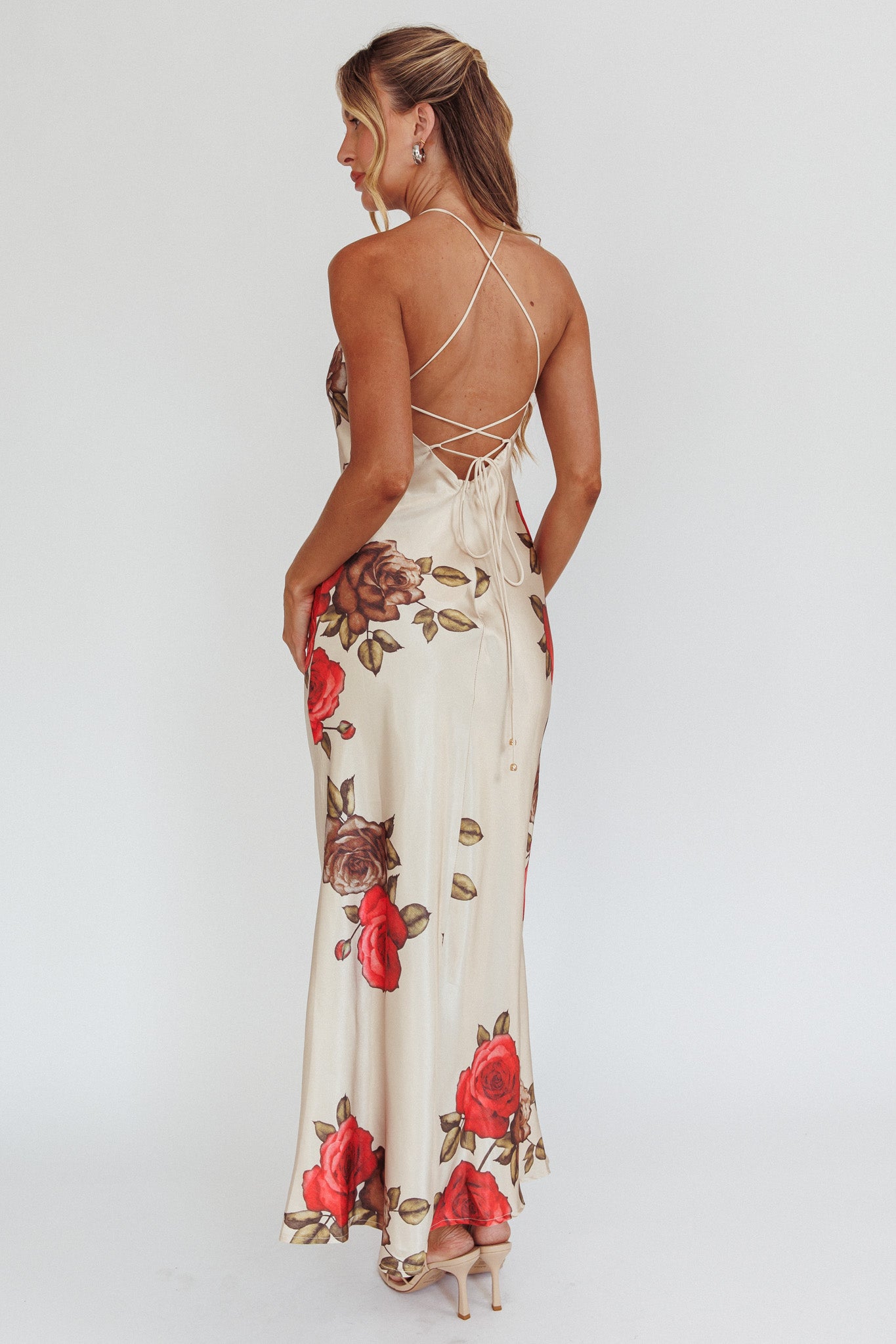 Aspen Spring Lace-Up Back Maxi Dress Floral Beige-Maymioy