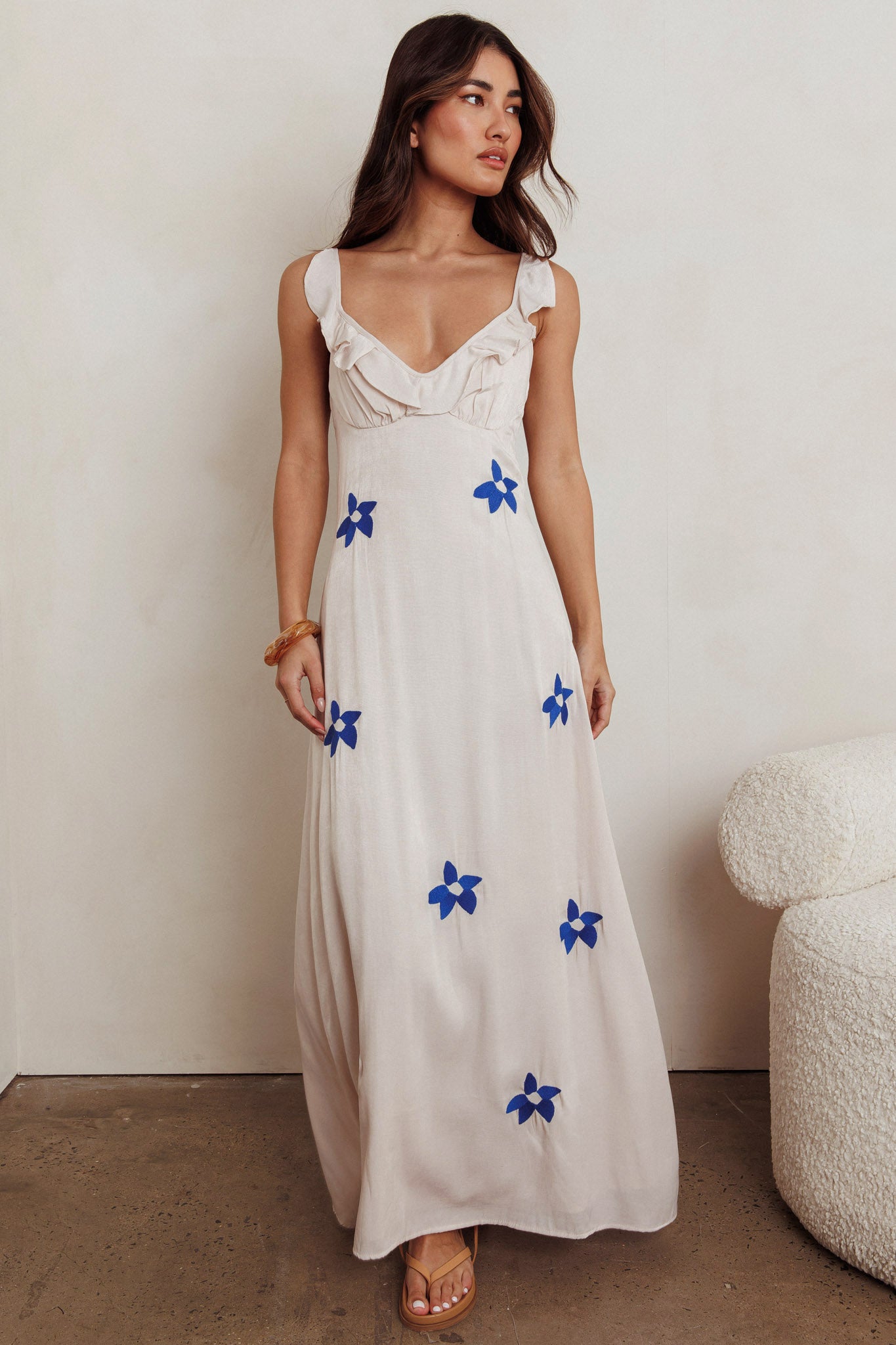 Hibiscus Ruffle A-line Maxi Dress Bone-Maymioy