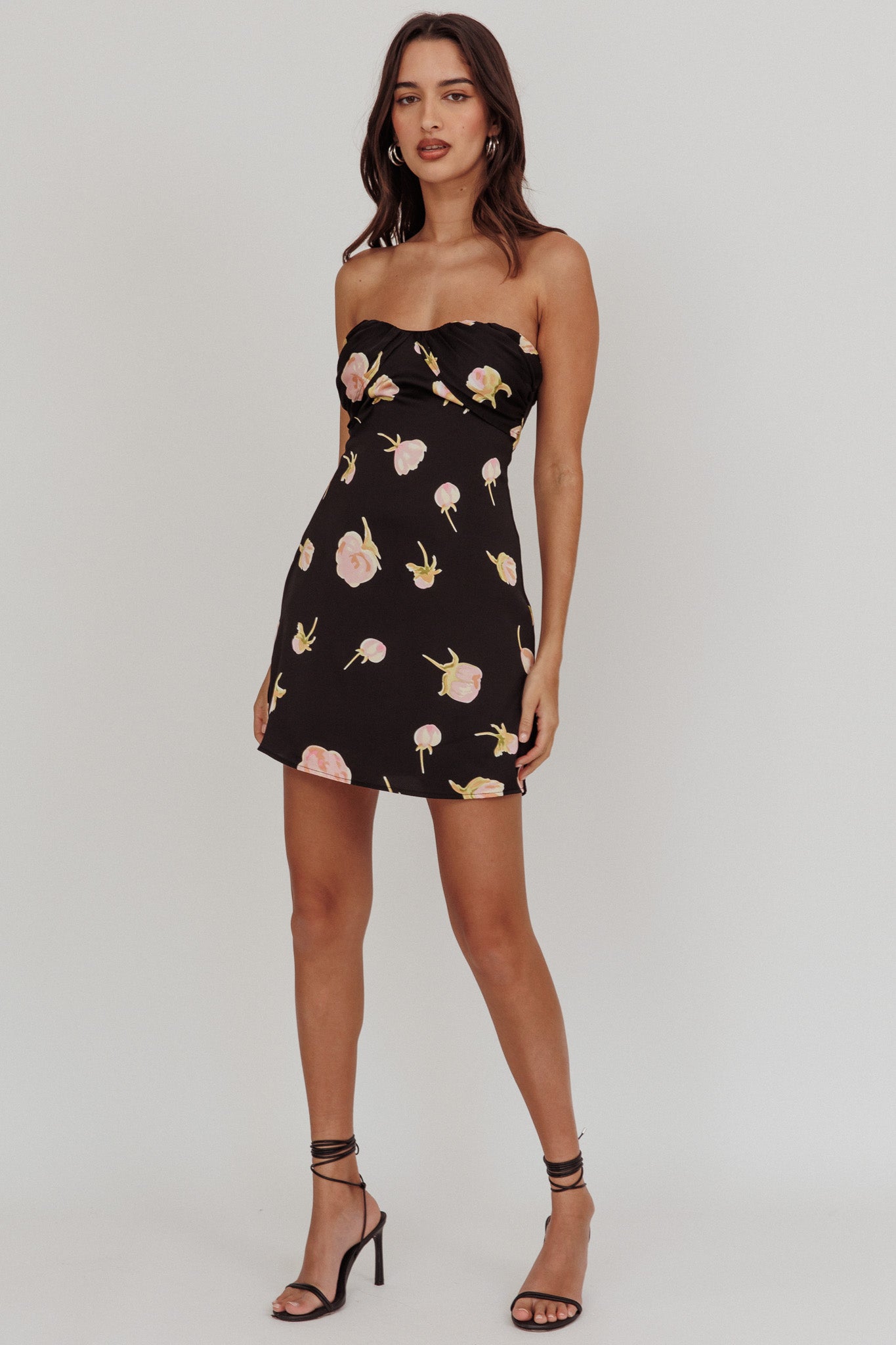 Sian Strapless Sweetheart Mini Dress Flowers Black-Maymioy