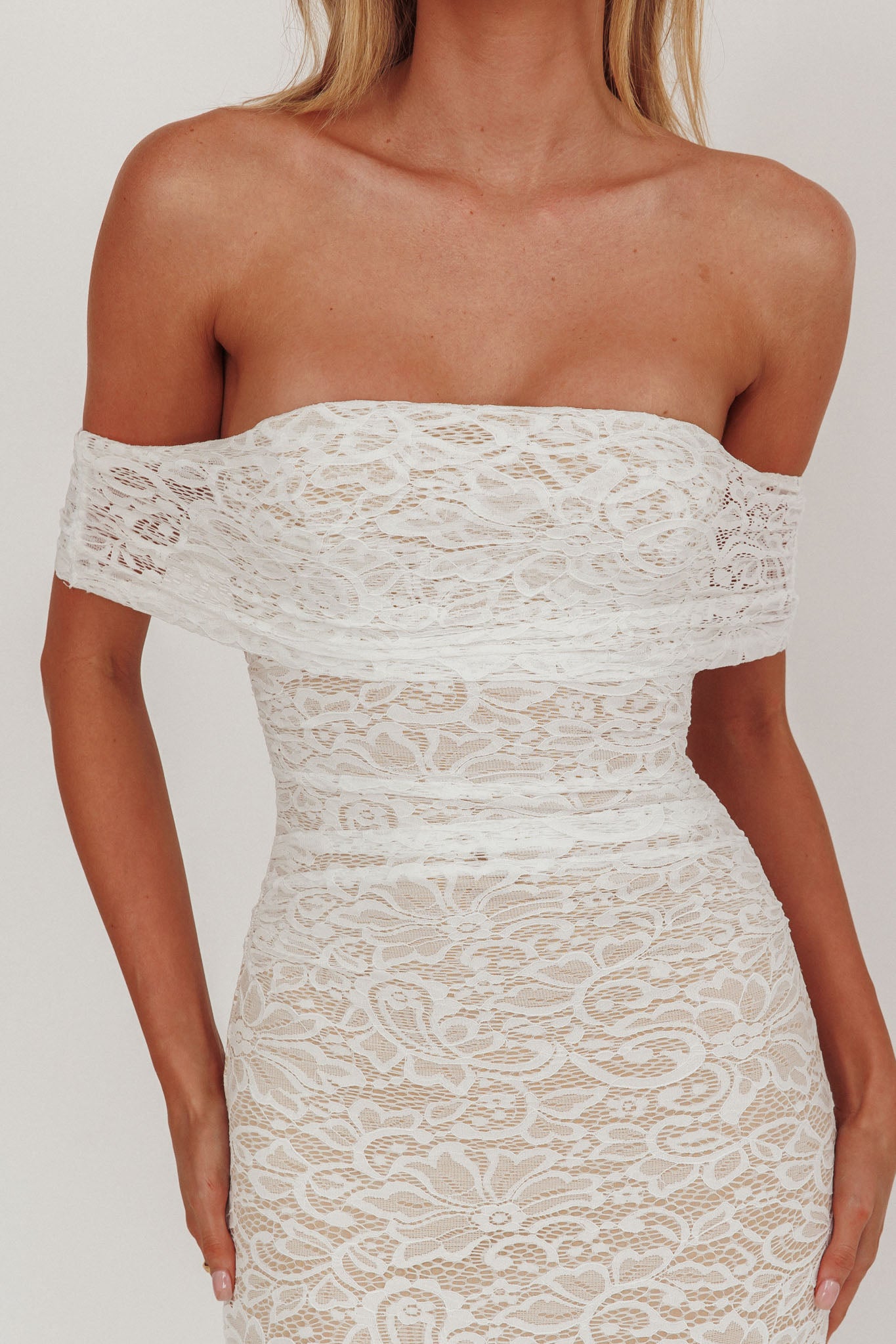 Flutters Off-Shoulder Lace Maxi Dress White-Maymioy