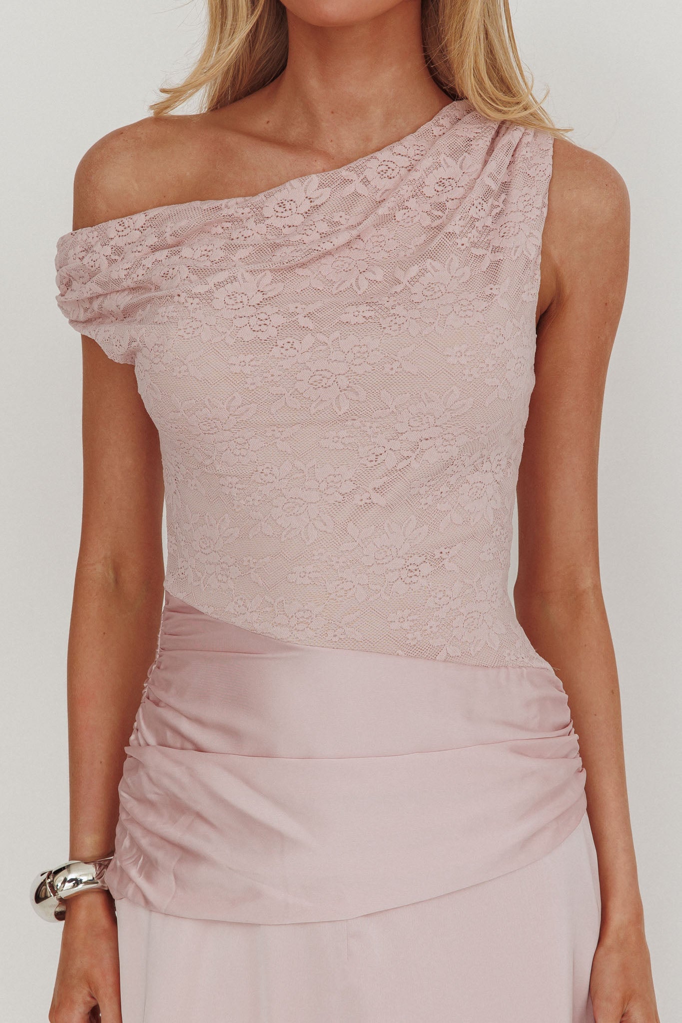Diana Asymmetric Shoulder Pleat Waist Maxi Dress Blush-Maymioy