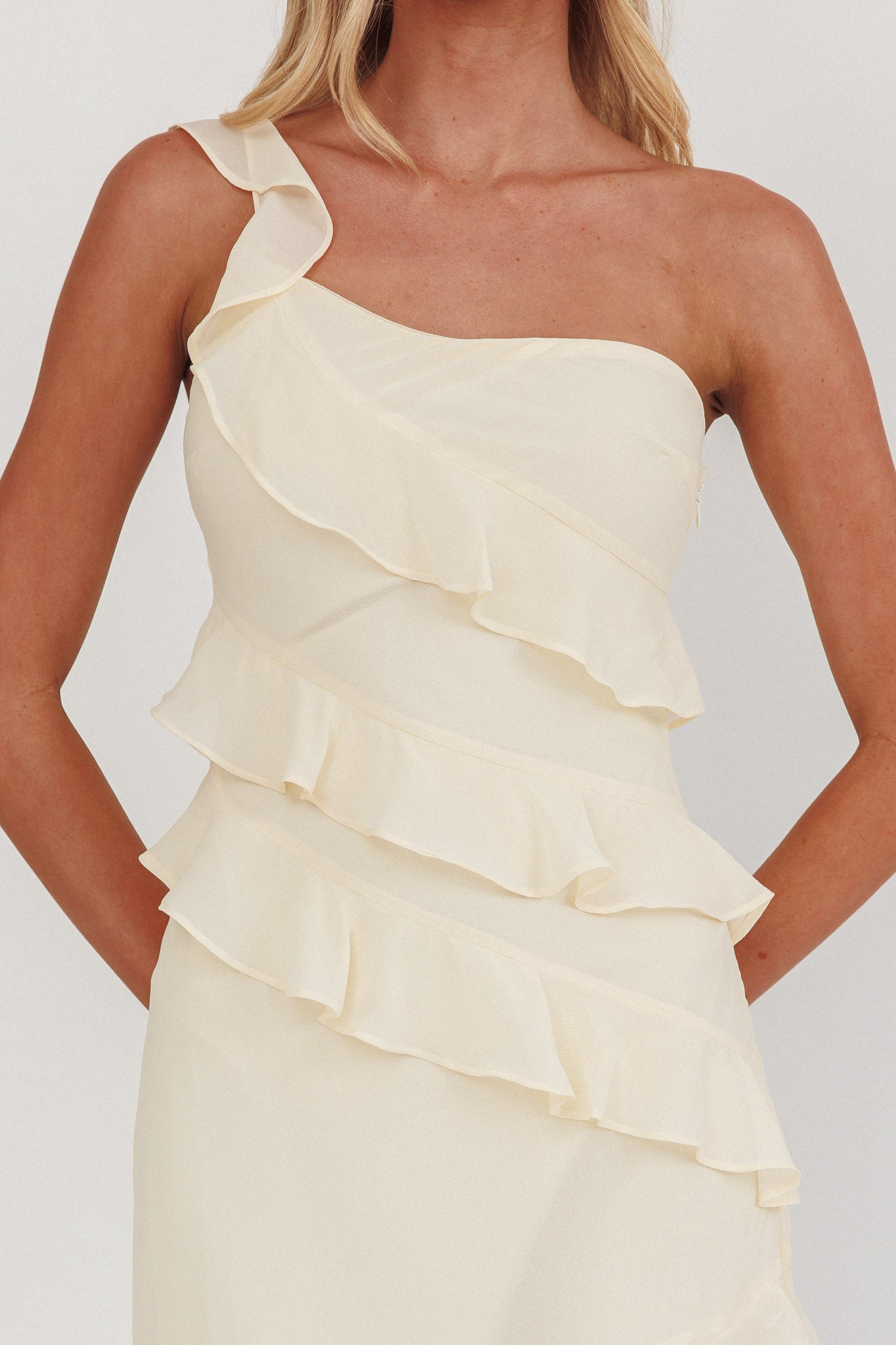 Gelina One-Shoulder Frill Trim Maxi Dress Butter-Maymioy