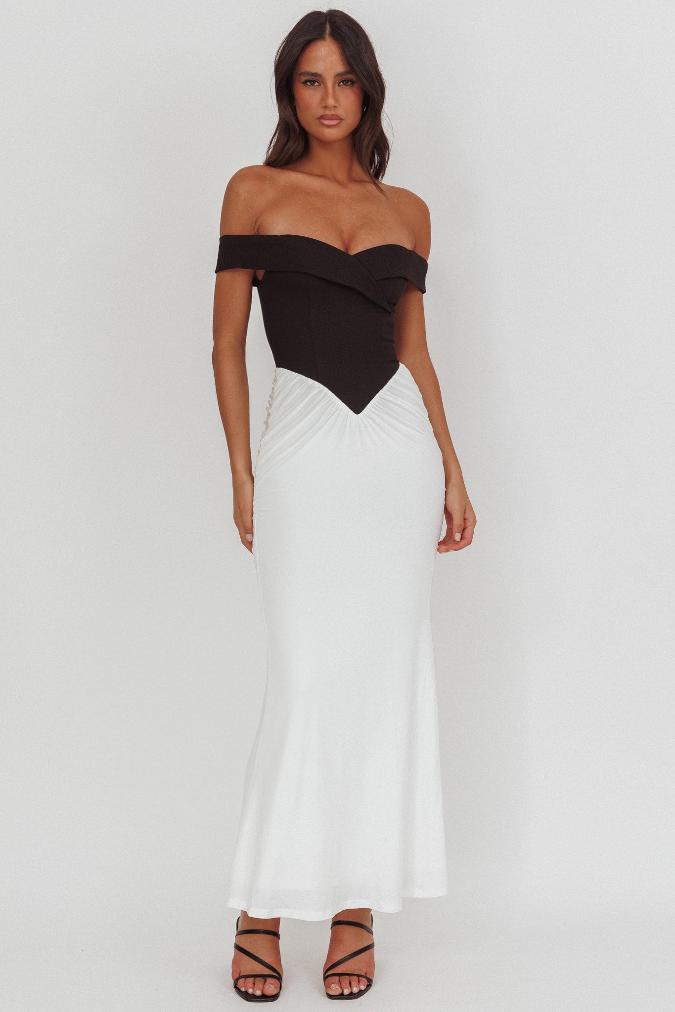 Yasmine Contrasting Bodice Maxi Dress Black/White-Maymioy