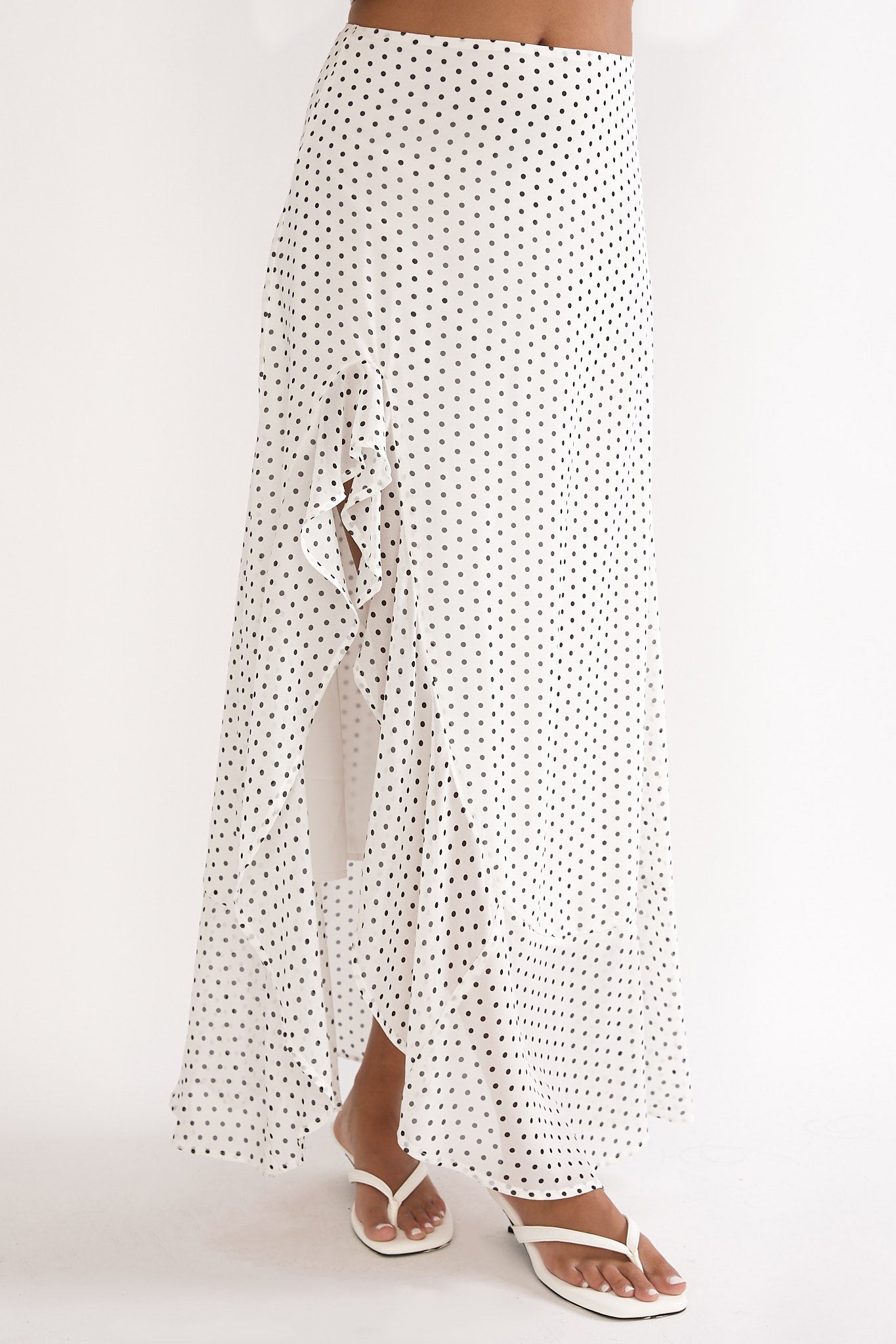 Caliah Ruffle Split Maxi Skirt Polka Dot Ivory-Maymioy