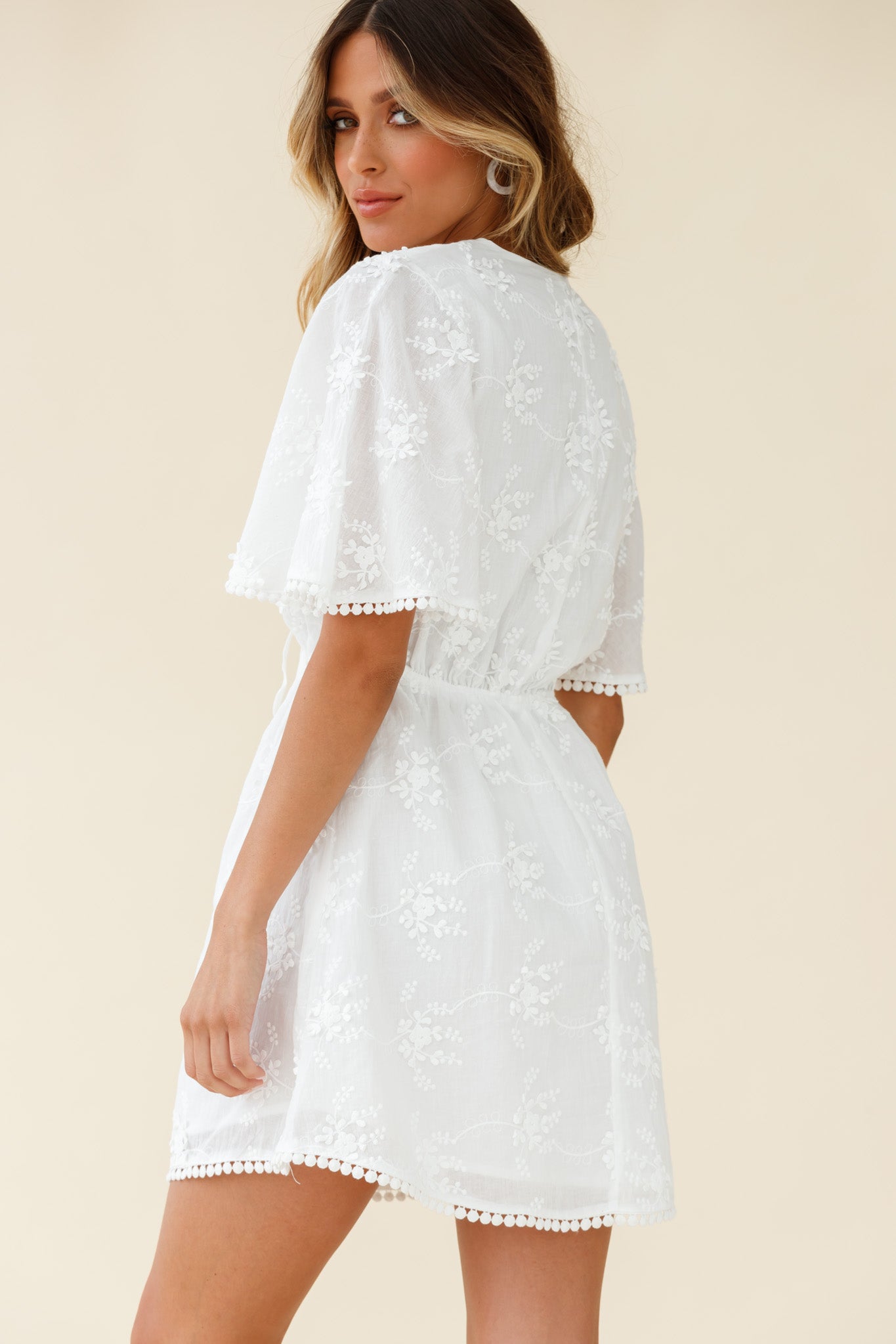 Esperanza Lace-Up Bust Floral Embroidery Dress White-Maymioy