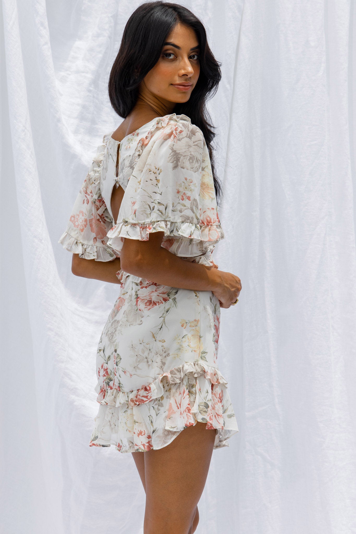 My Belle Cut-Out Detail Frill Accent Dress Vintage Floral Print White-Maymioy