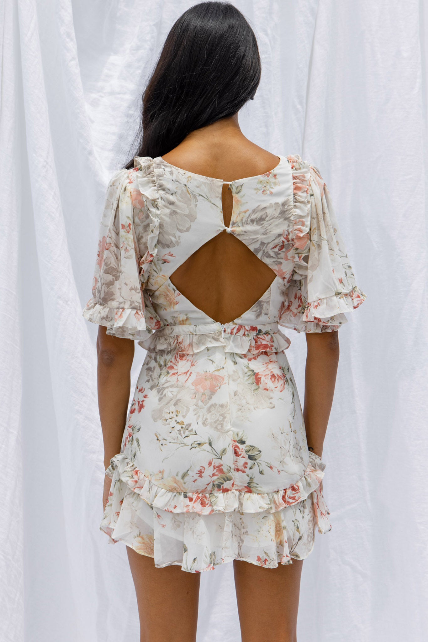 My Belle Cut-Out Detail Frill Accent Dress Vintage Floral Print White-Maymioy