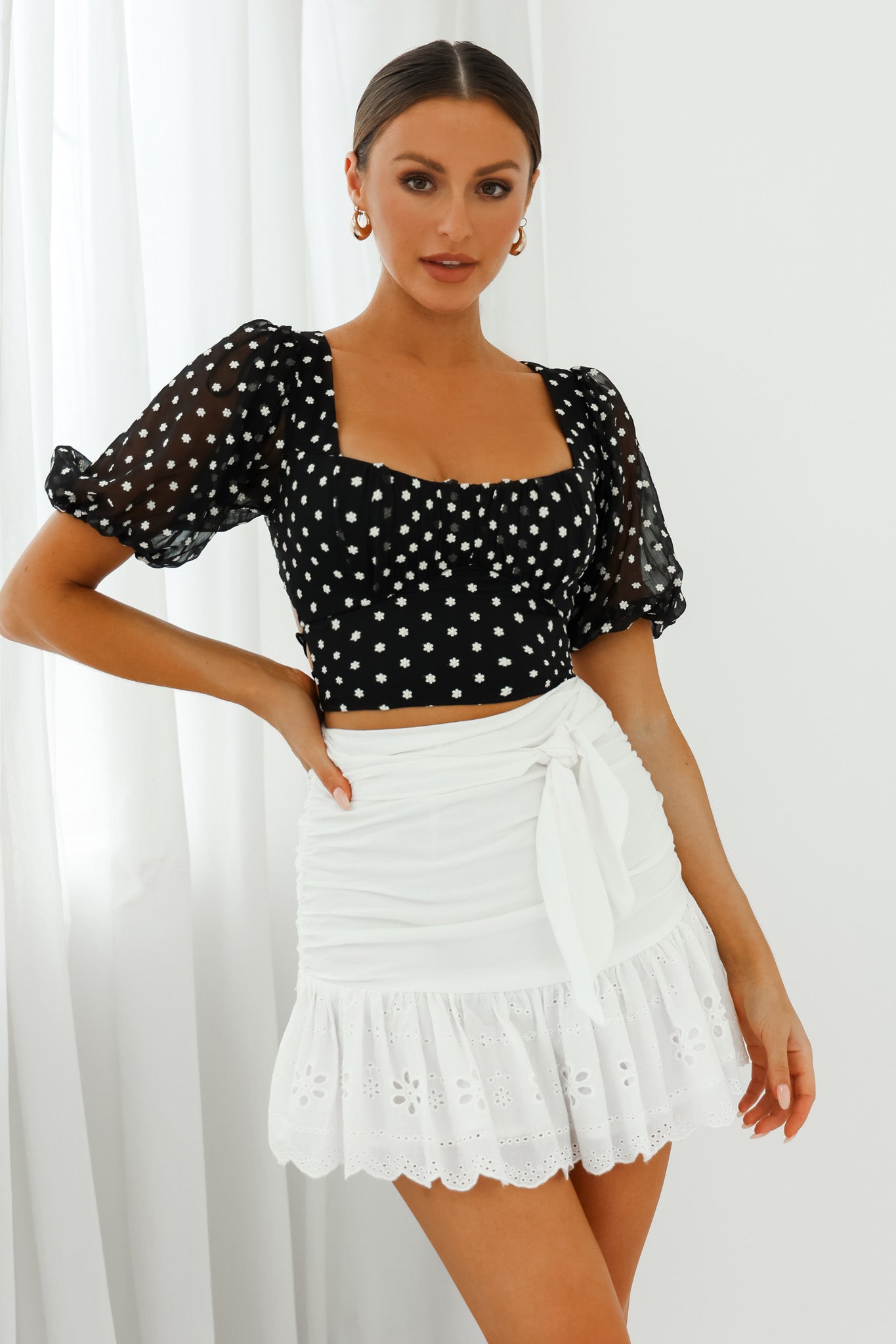 Petite Cherie Puff Sleeve Lace-Up Back Crop Top Floral Embroidered Black-Maymioy