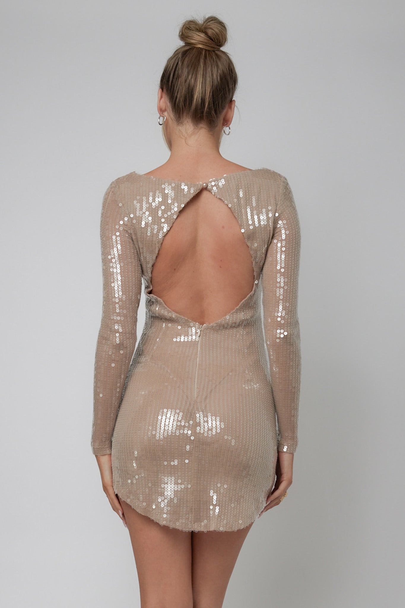 Karma Long Sleeve Keyhole Back Sequin Dress Nude-Maymioy