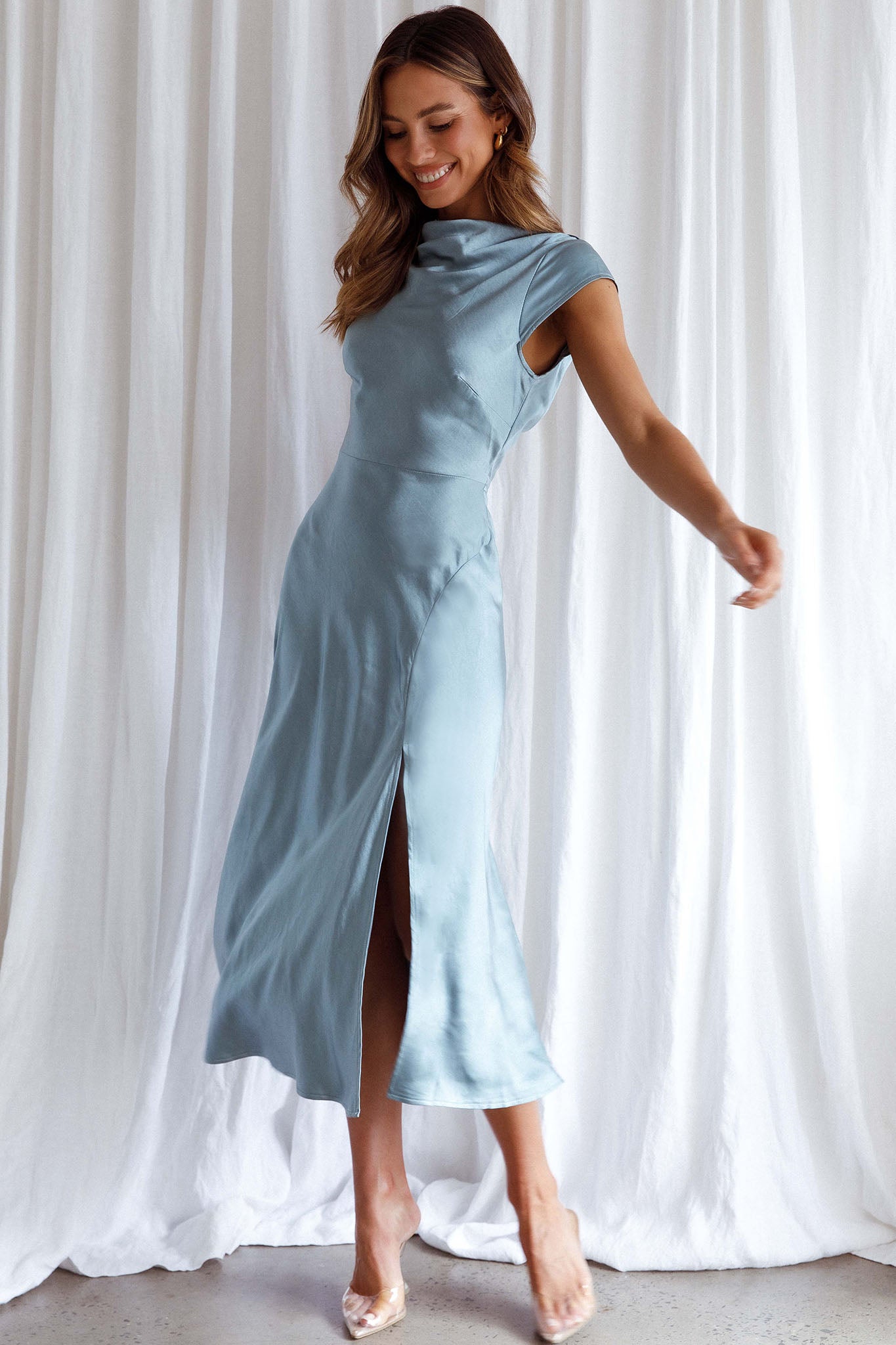 Lucinda Twist Back Midi Dress Blue-Maymioy