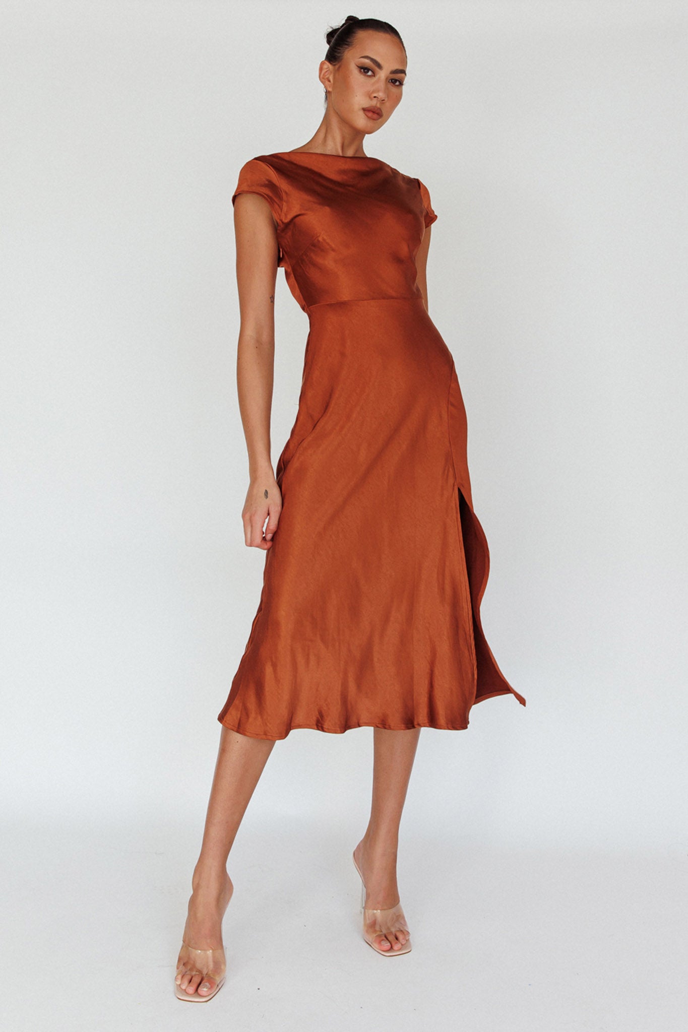Lucinda Twist Back Midi Dress Brown-Maymioy
