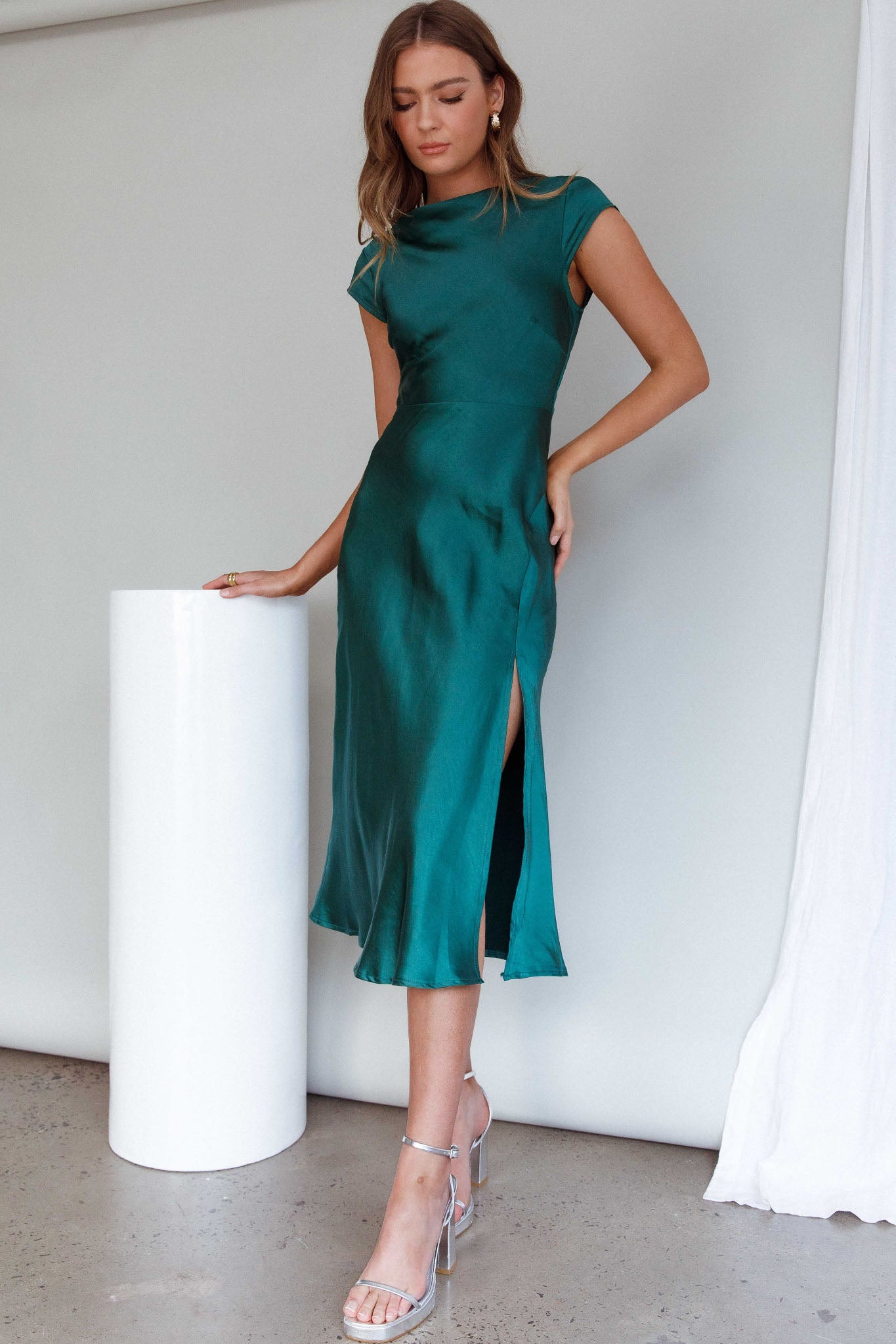 Lucinda Twist Back Midi Dress Jade-Maymioy