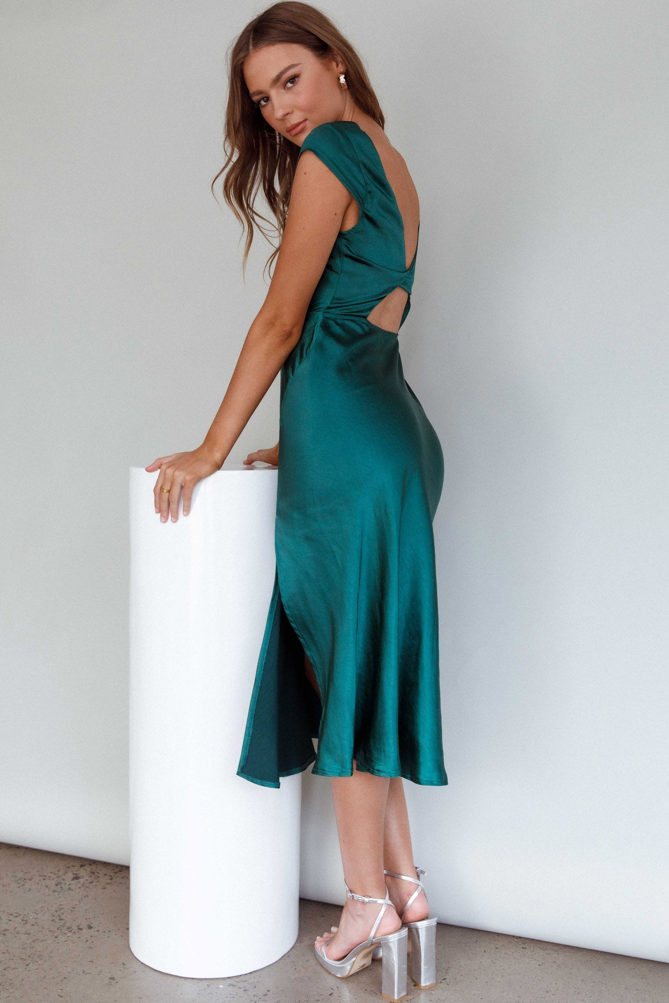 Lucinda Twist Back Midi Dress Jade-Maymioy