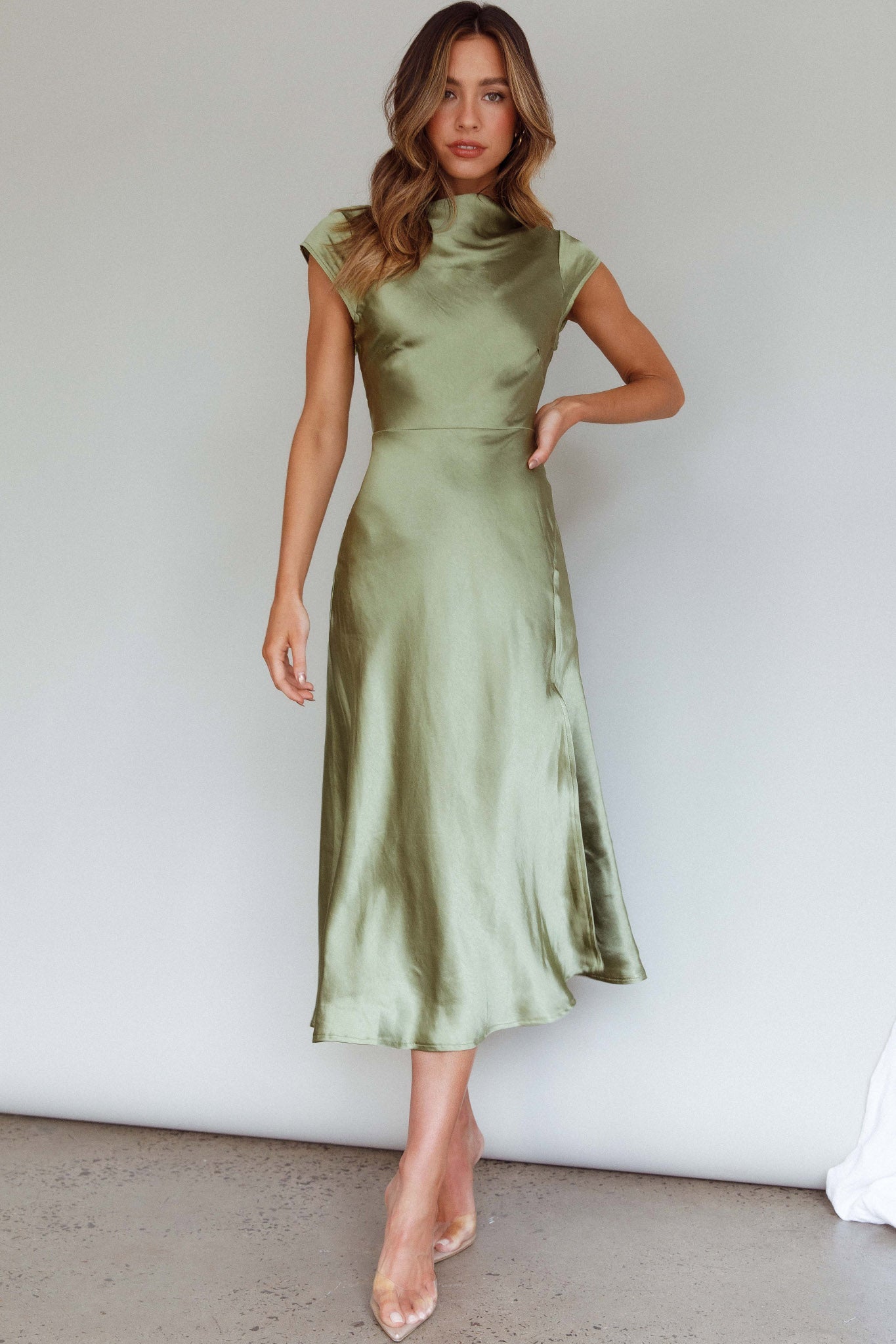 Lucinda Twist Back Midi Dress Olive-Maymioy