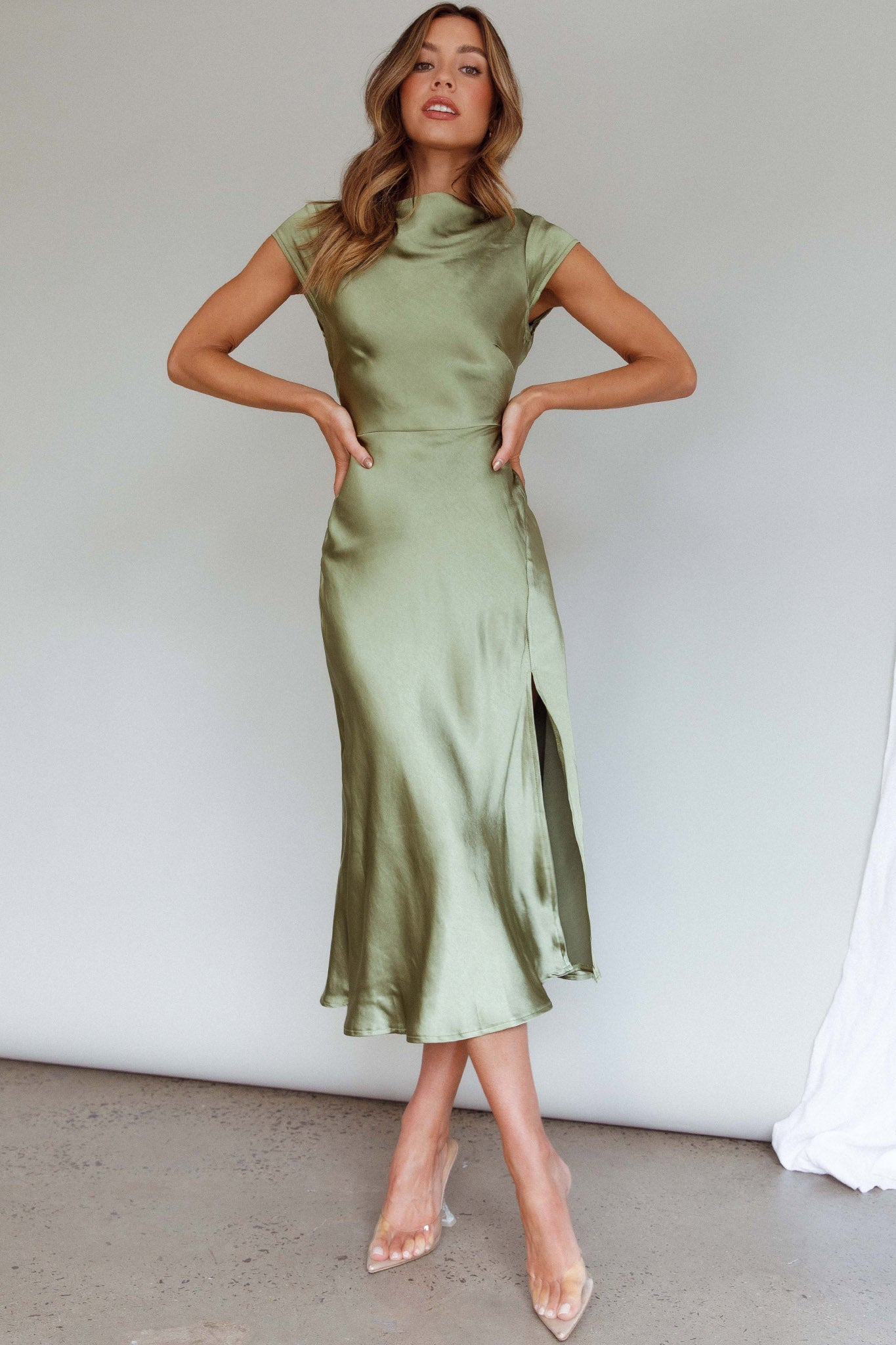 Lucinda Twist Back Midi Dress Olive-Maymioy