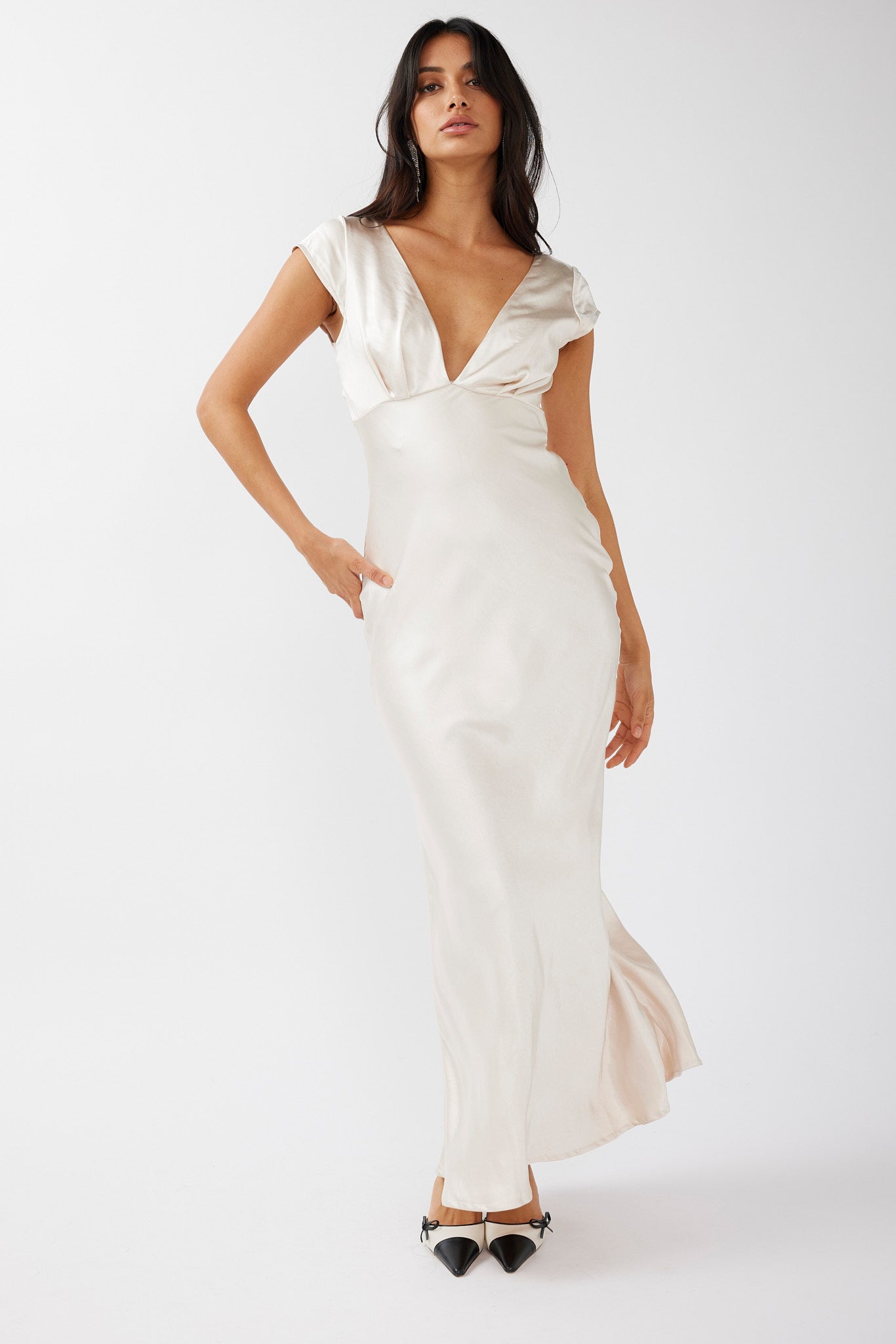 Lucinda V-Neck Twist Back Midi Dress Champagne-Maymioy
