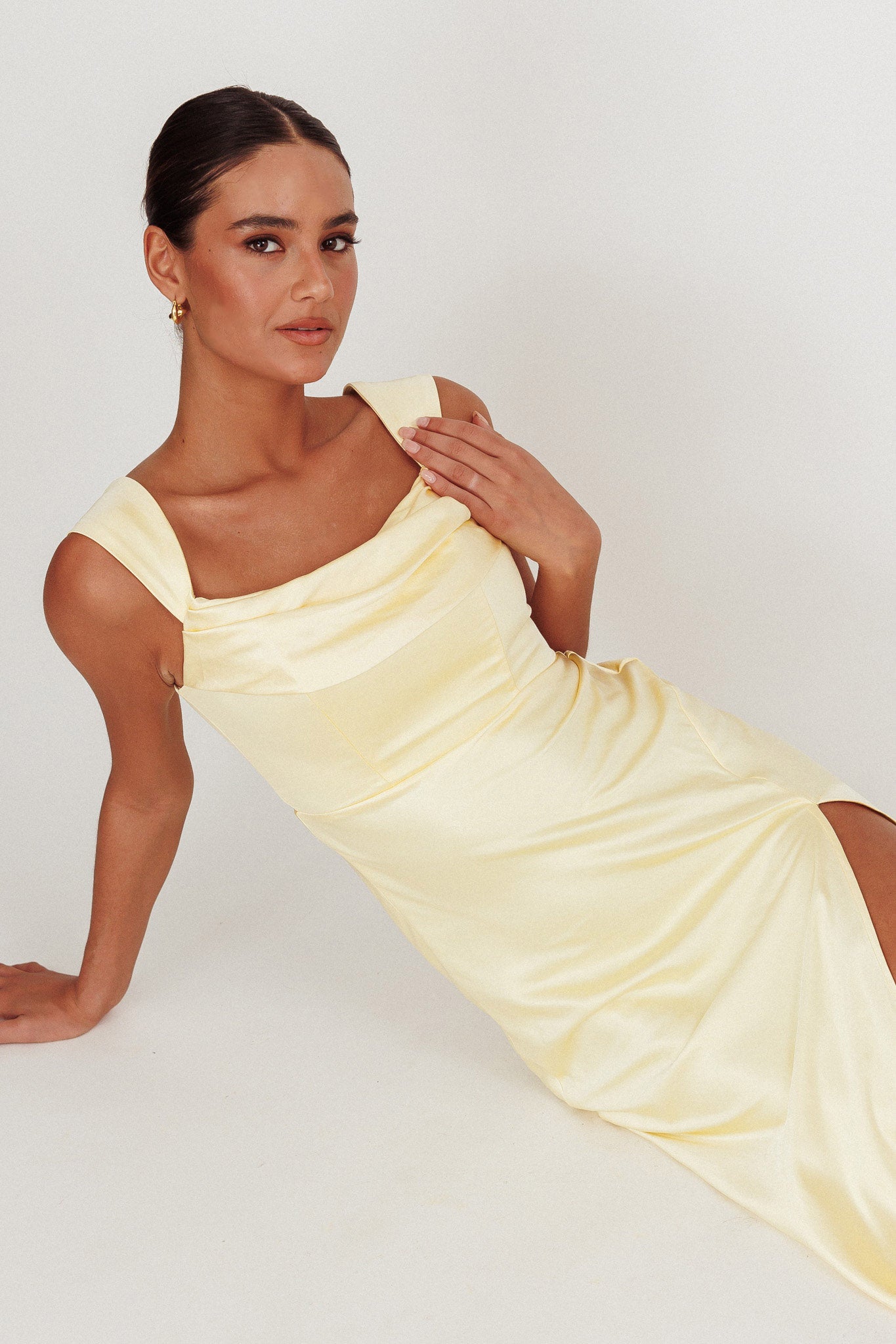 Lucinda Off-Shoulder V-Back Dress Butter-Maymioy
