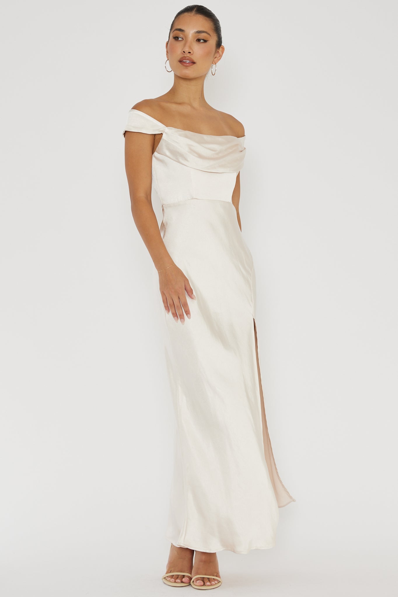 Lucinda Off-Shoulder V-Back Dress Champagne-Maymioy