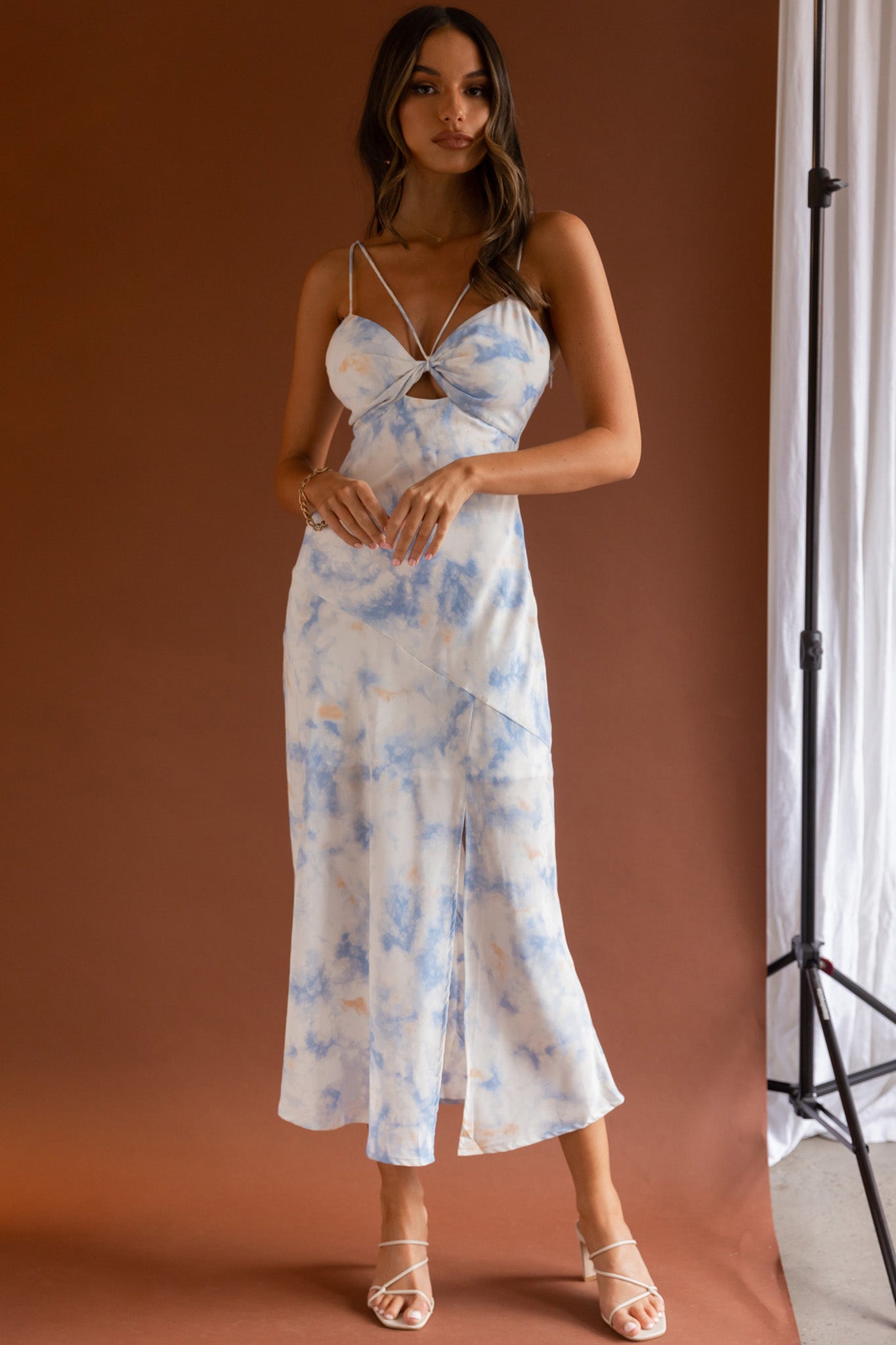 She Reigns Twist Bust Split Midi Dress Tie Dye Blue-Maymioy