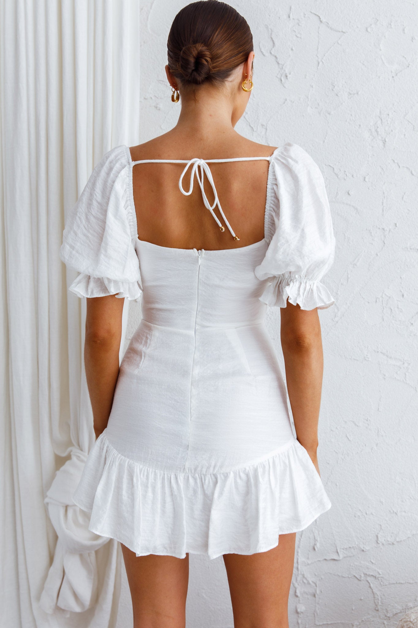 Light Catcher Sweetheart Neckline Frill Dress White-Maymioy