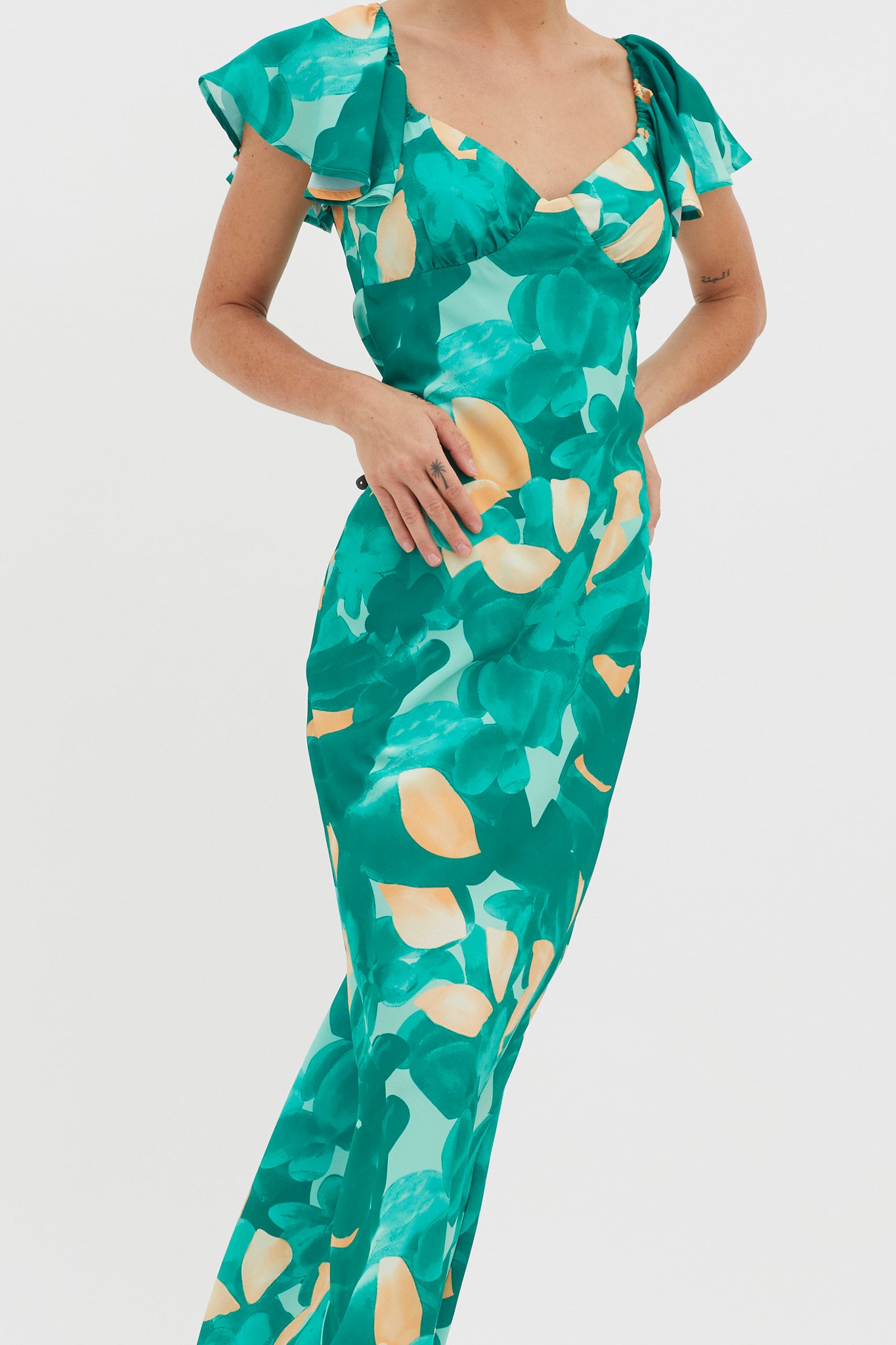 Park Avenue Flutter Sleeve Midi Dress Abstract Green-Maymioy
