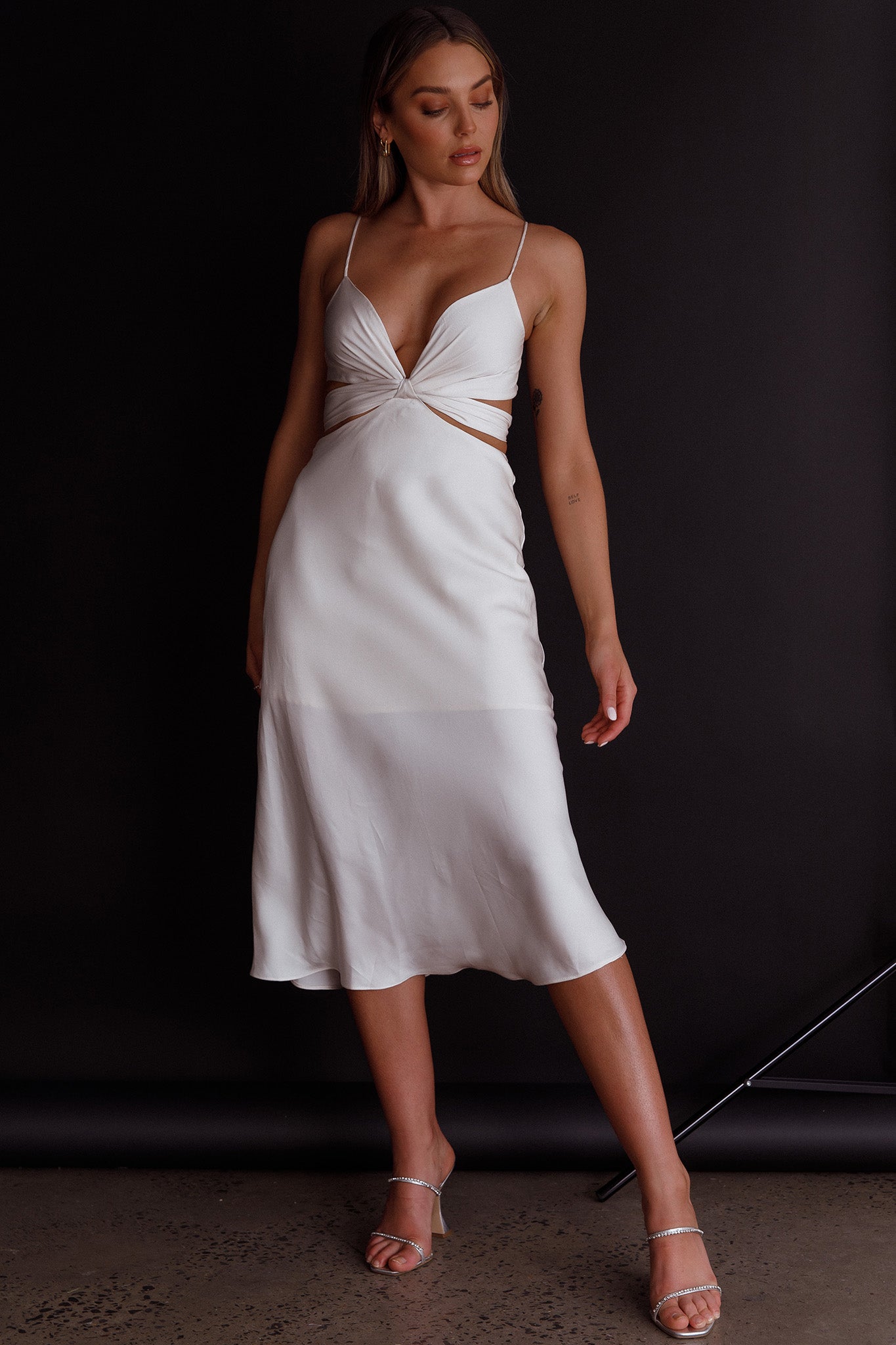Dance With Me Crossover Bust Midi Dress Ivory-Maymioy