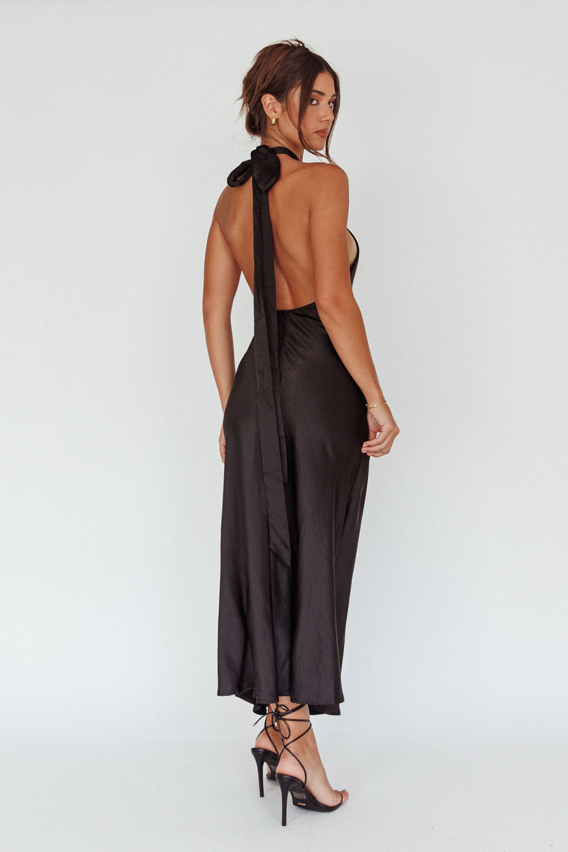 Te Amo Halterneck Open Back Midi Dress Black-Maymioy