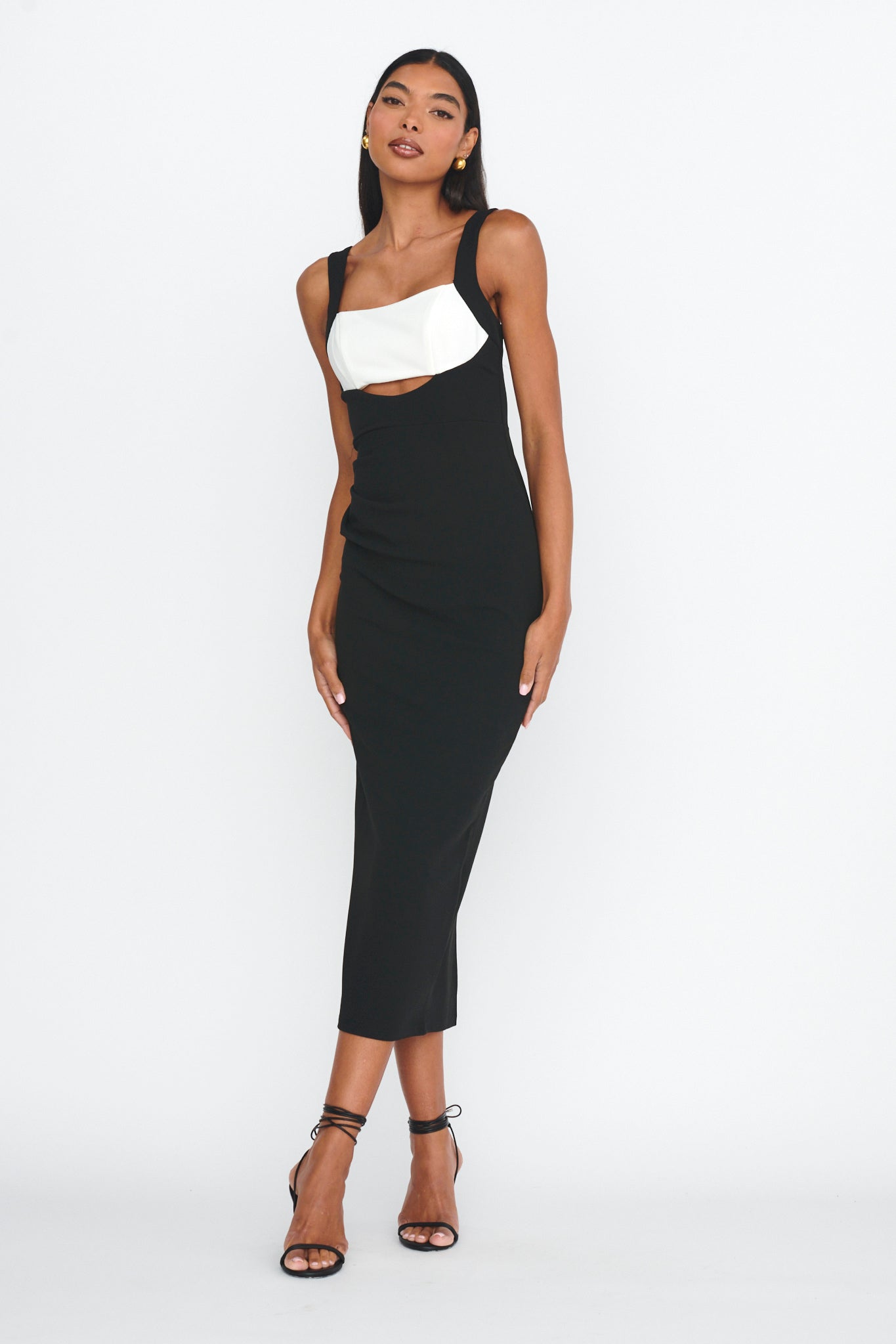 Move Maker Cut-Out Midi Dress Black-Maymioy