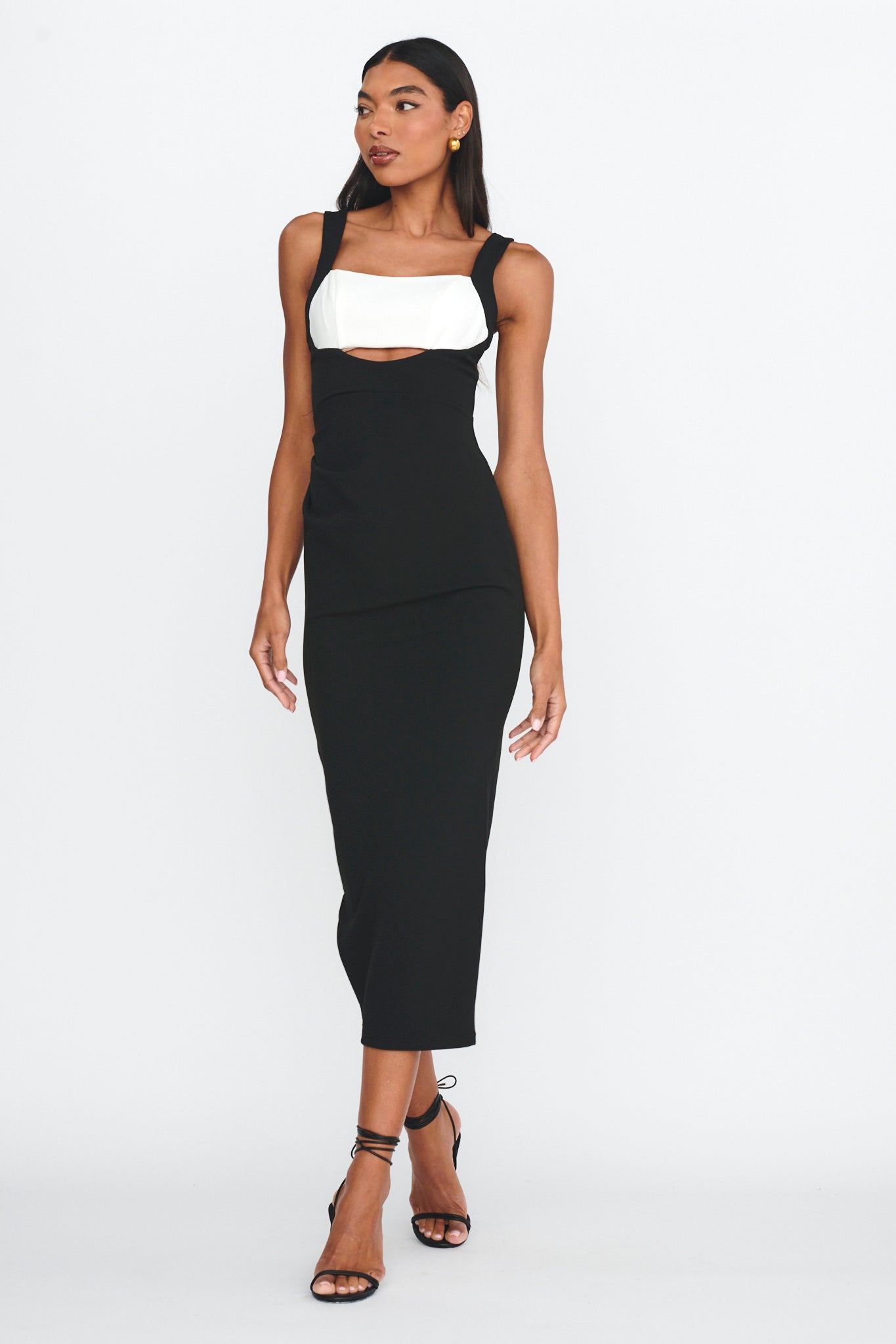 Move Maker Cut-Out Midi Dress Black-Maymioy
