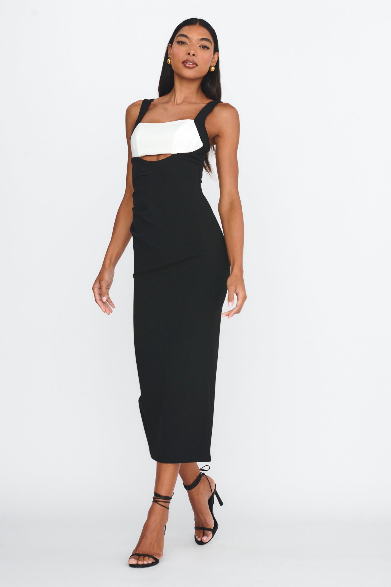 Move Maker Cut-Out Midi Dress Black-Maymioy