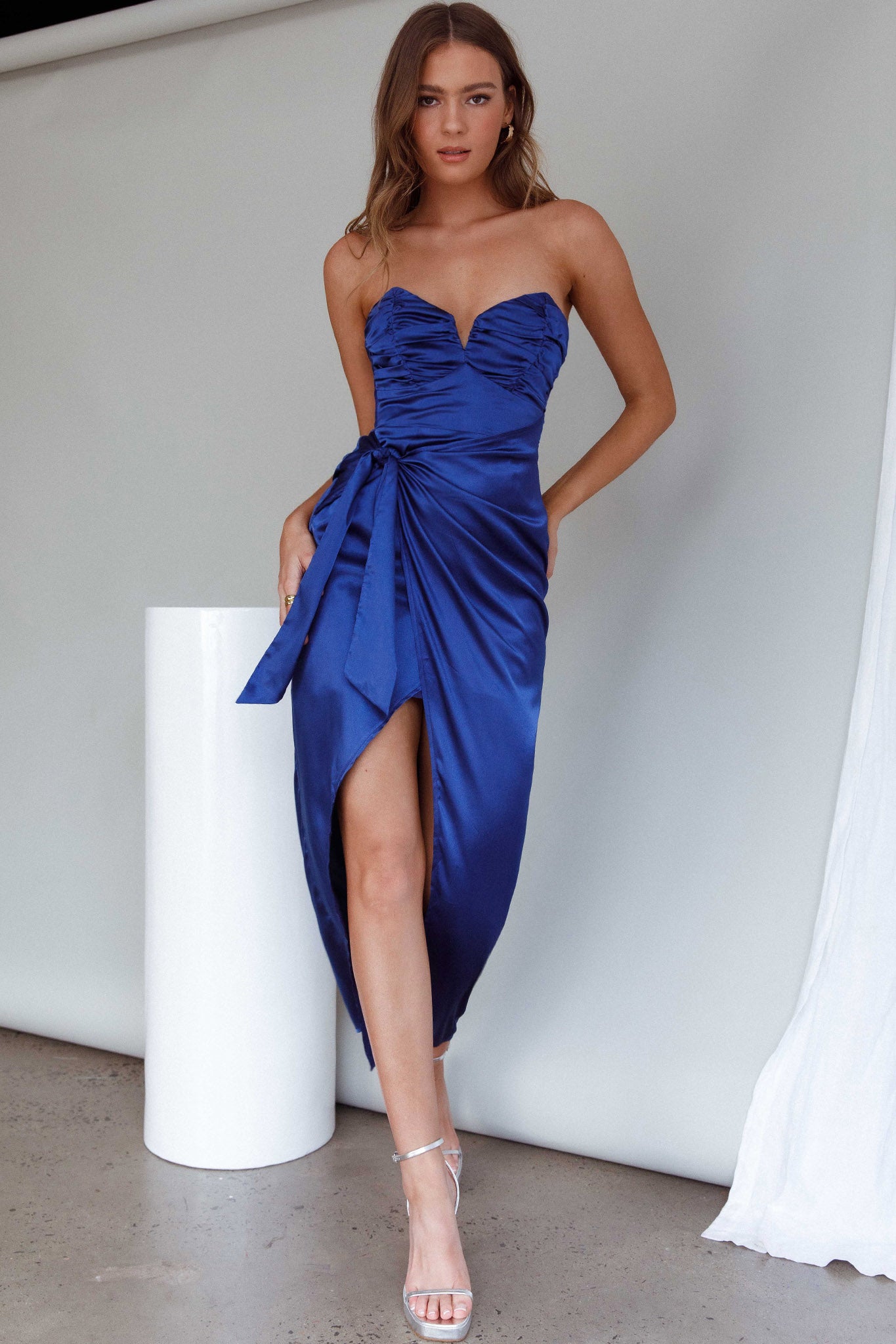 Gianna Strapless Ruched Bust Midi Dress Navy-Maymioy