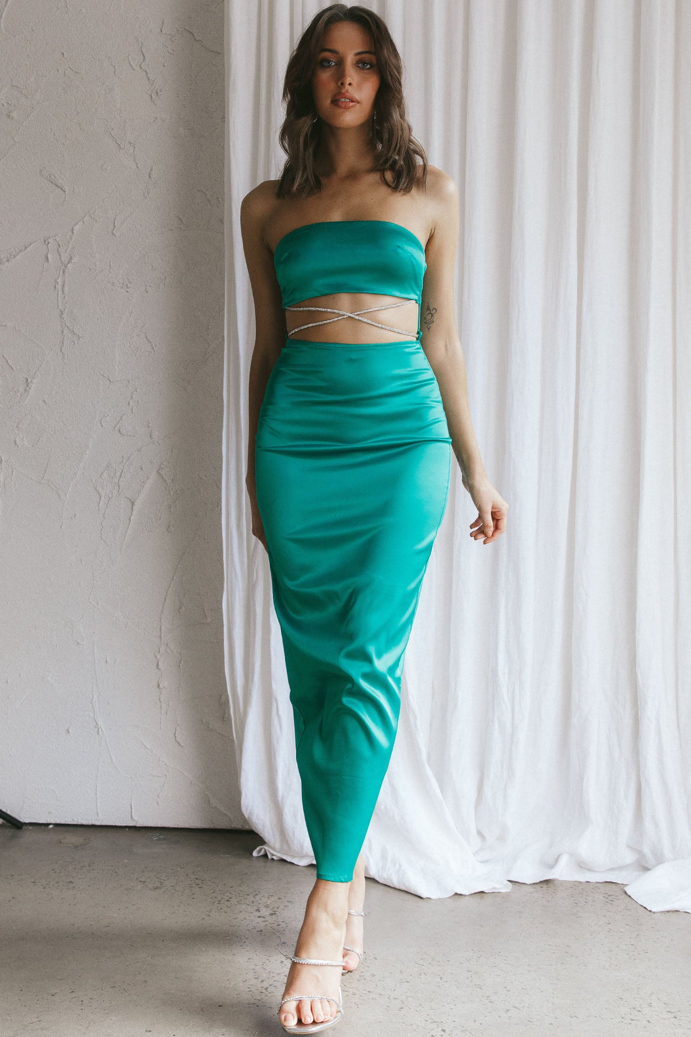 Nohemi Strapless Diamante Maxi Dress Green-Maymioy