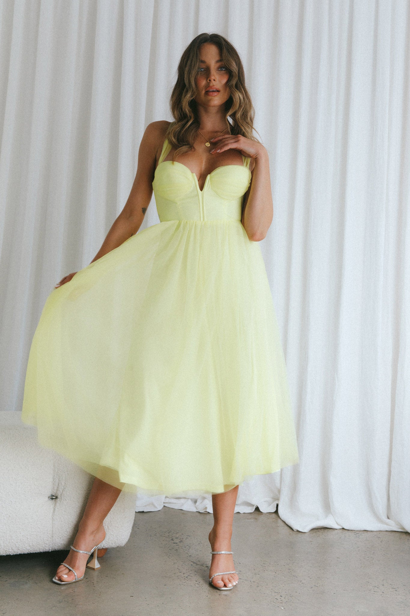 Surreal Lace-Up Back Tulle Midi Dress Lemon-Maymioy