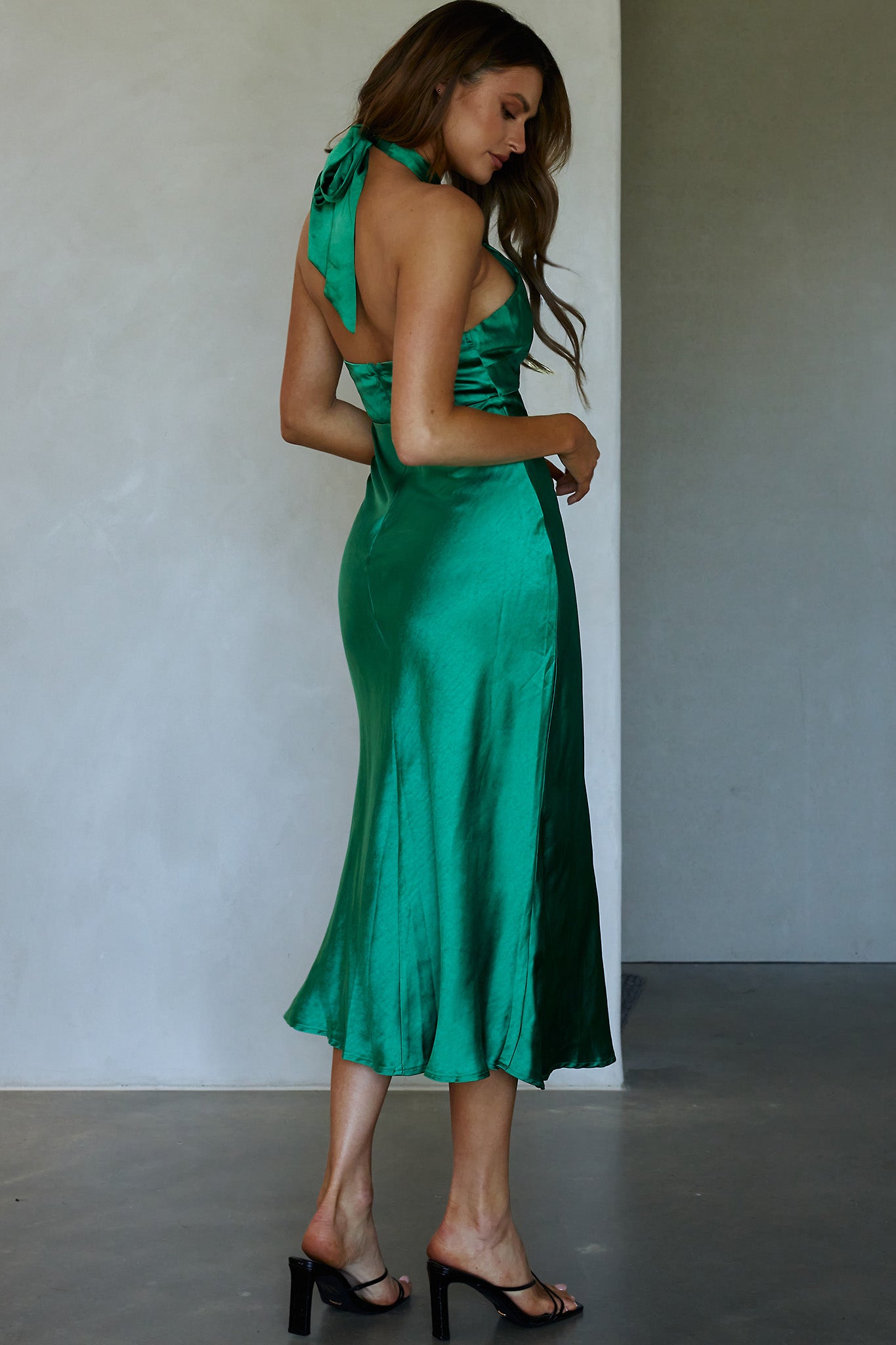Je Reve Twist Halterneck Midi Dress Green-Maymioy