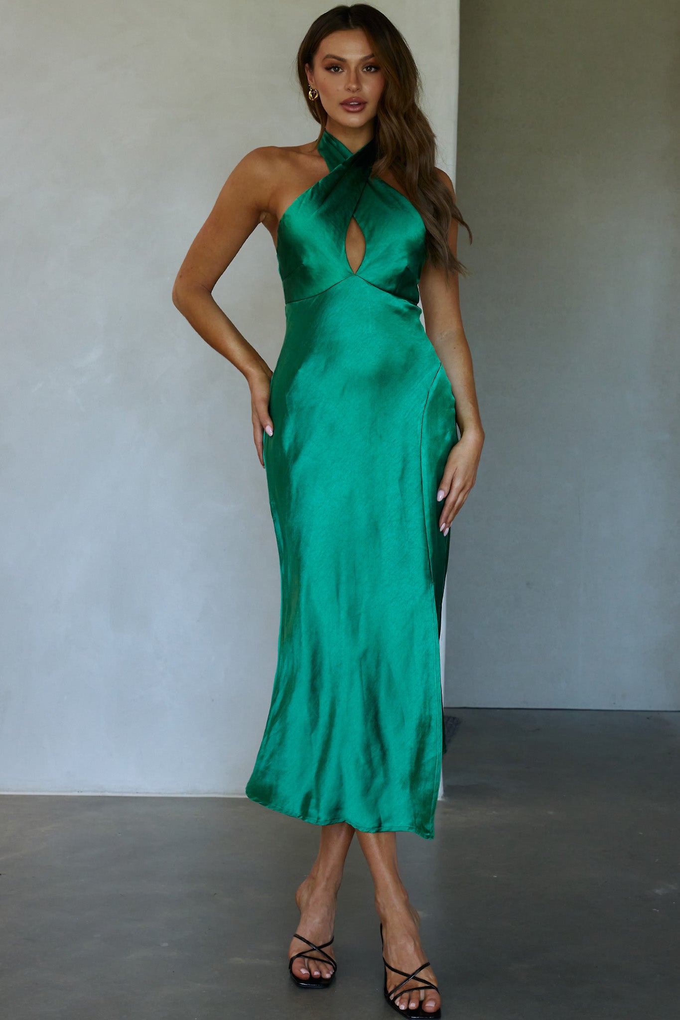 Je Reve Twist Halterneck Midi Dress Green-Maymioy