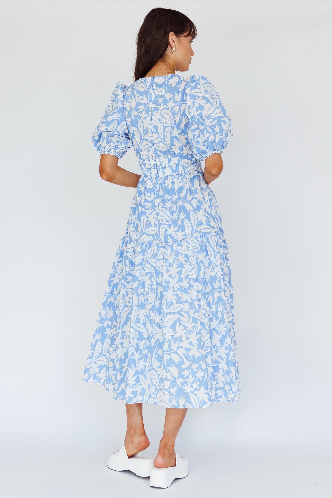 Summer Land V-Neckline Midi Dress Floral Blue-Maymioy