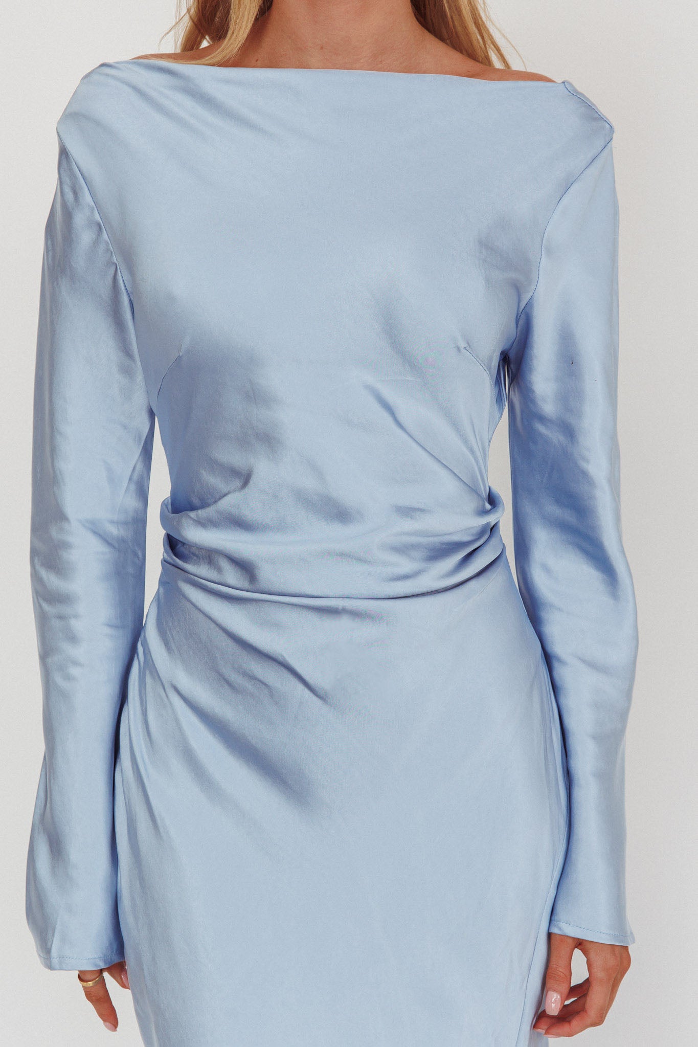 Loveland Long Sleeve Cowl Back Maxi Dress Blue-Maymioy
