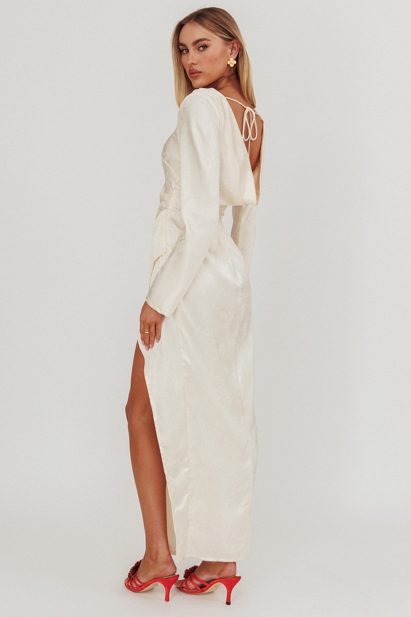 Loveland Long Sleeve Cowl Back Maxi Dress Beige-Maymioy