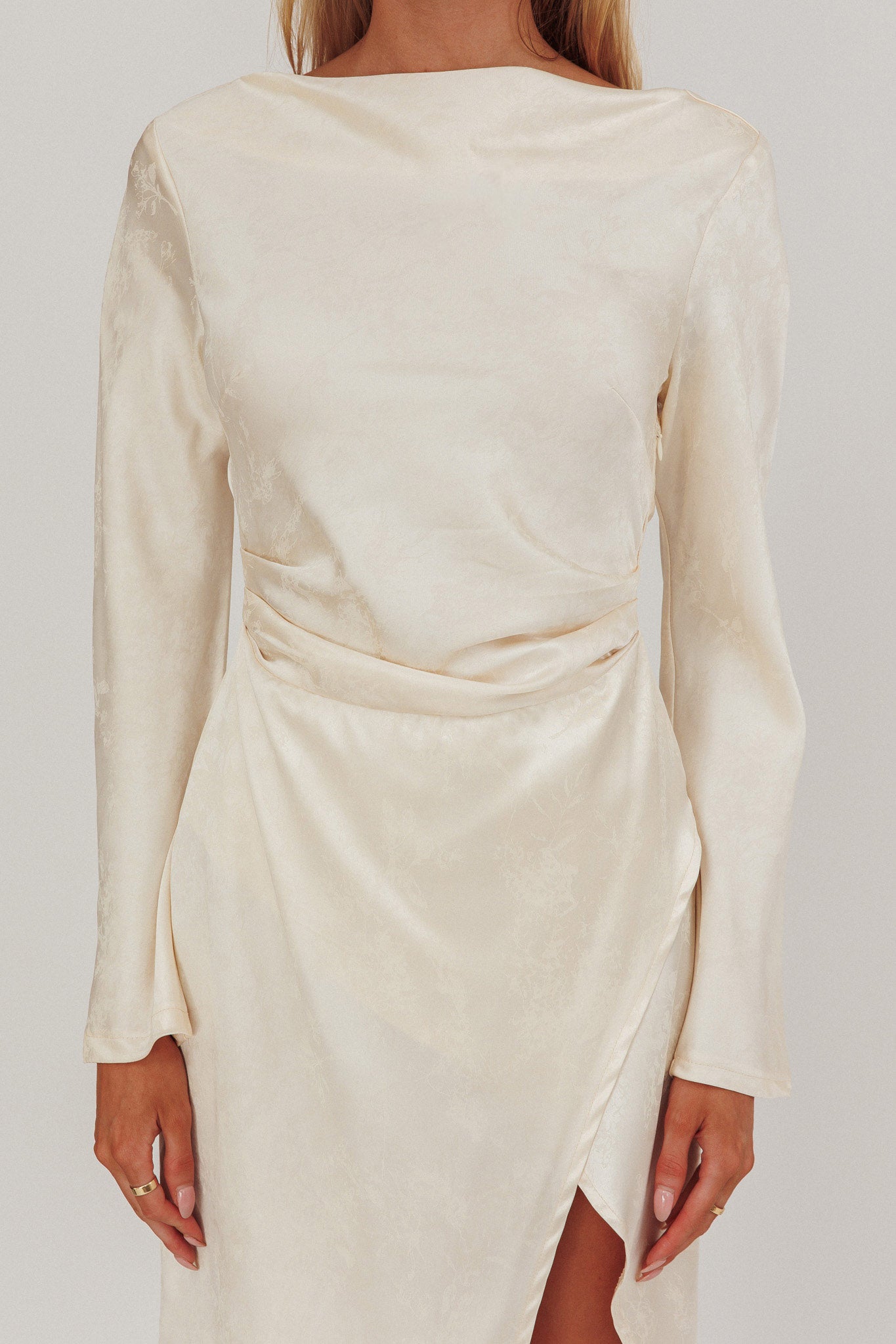 Loveland Long Sleeve Cowl Back Maxi Dress Beige-Maymioy