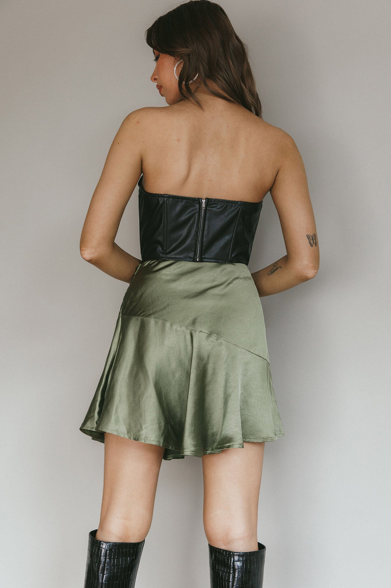 Gwyneth Flounce Mini Skirt Khaki-Maymioy