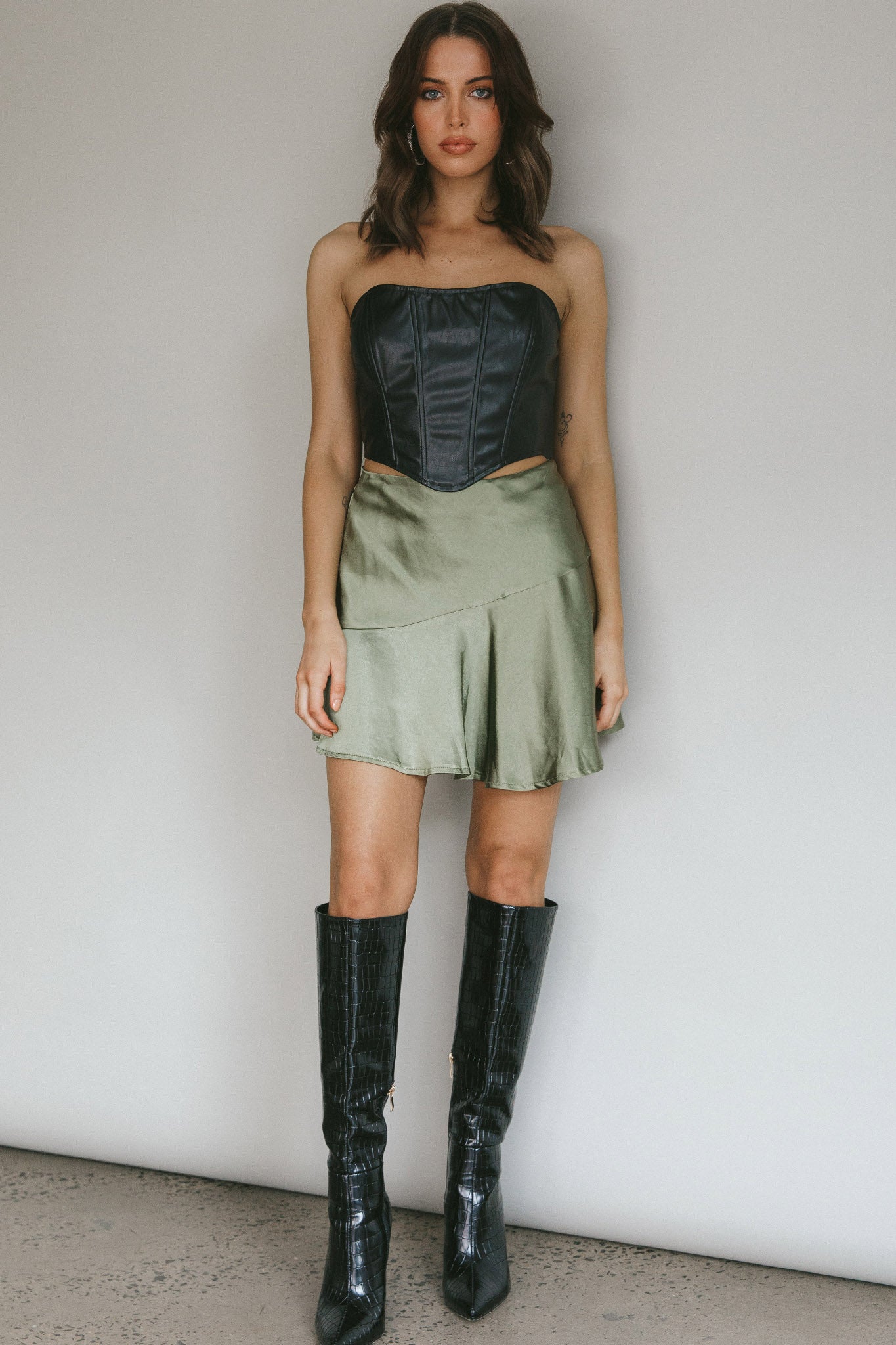 Gwyneth Flounce Mini Skirt Khaki-Maymioy