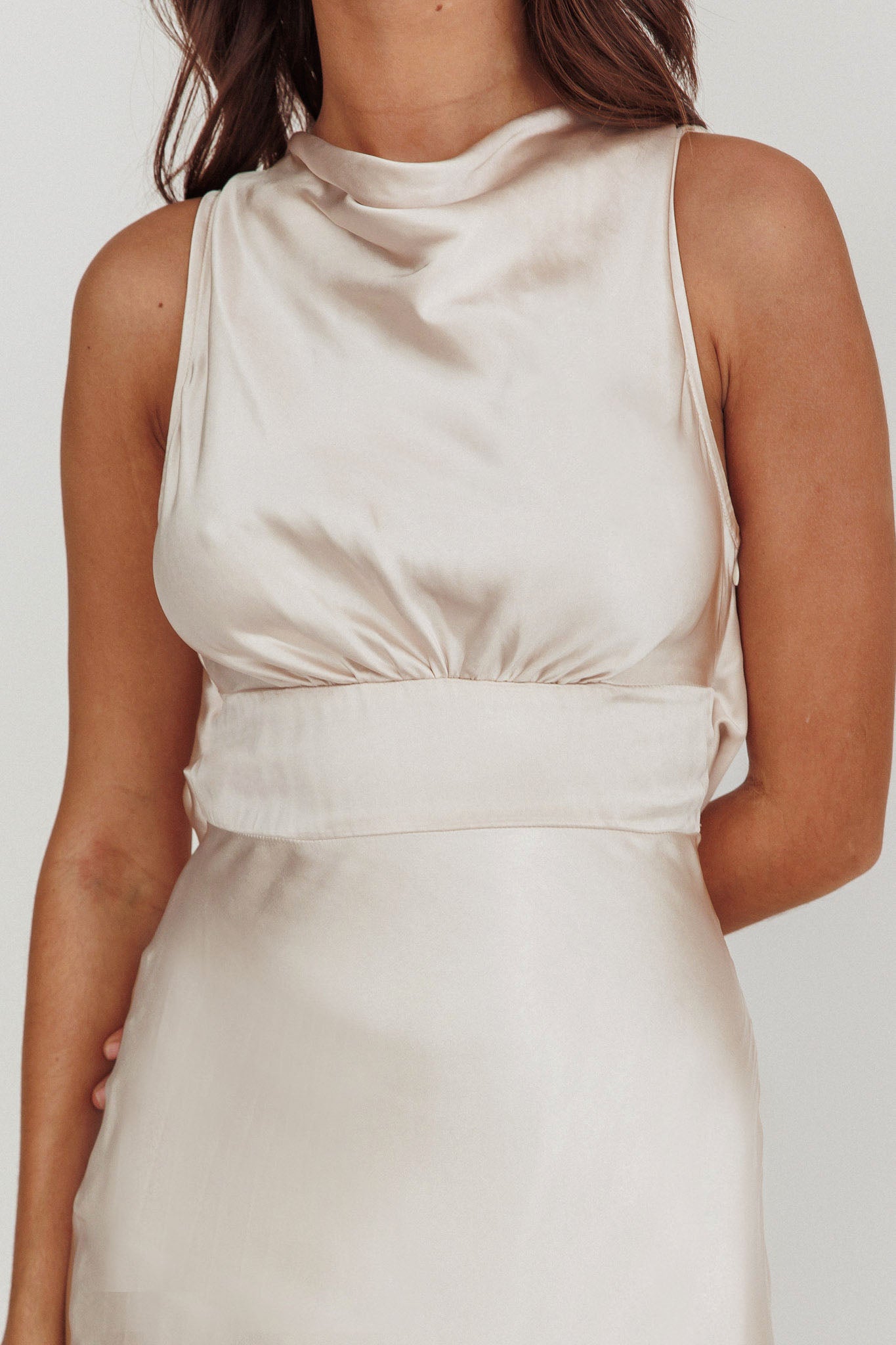 Isabella Satin Maxi Dress Champagne-Maymioy