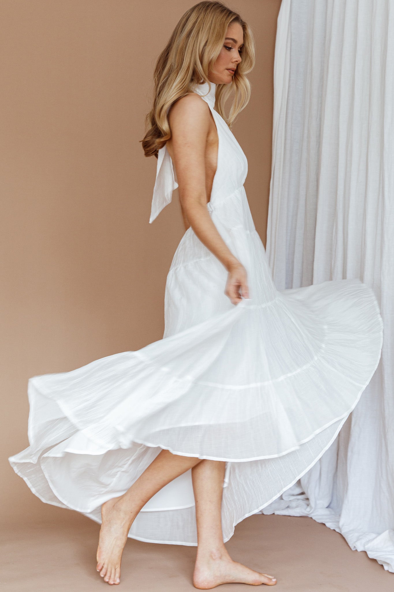 South Haven Halter Midi Dress White-Maymioy