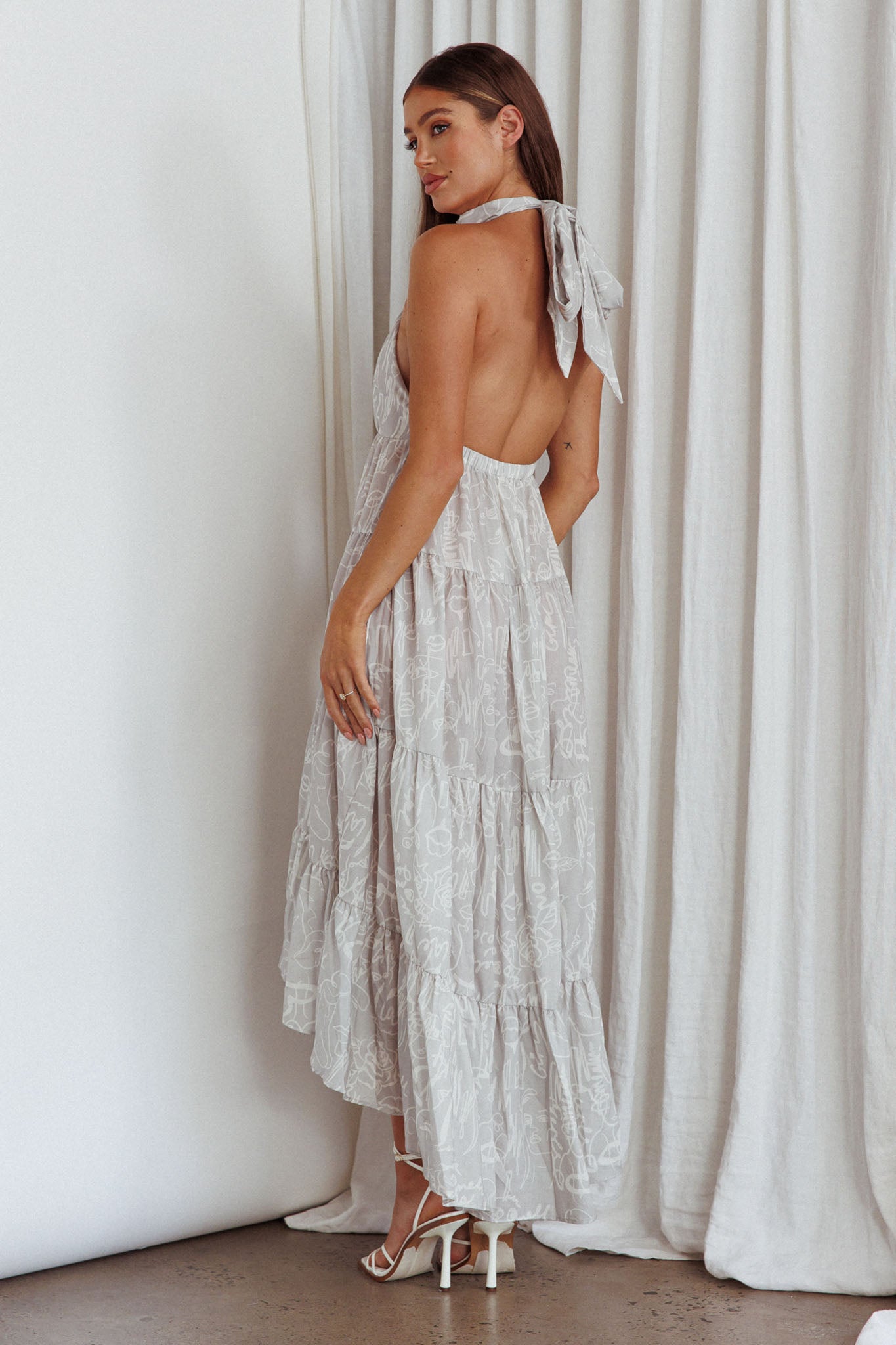 South Haven Halter Midi Dress Floral Beige-Maymioy