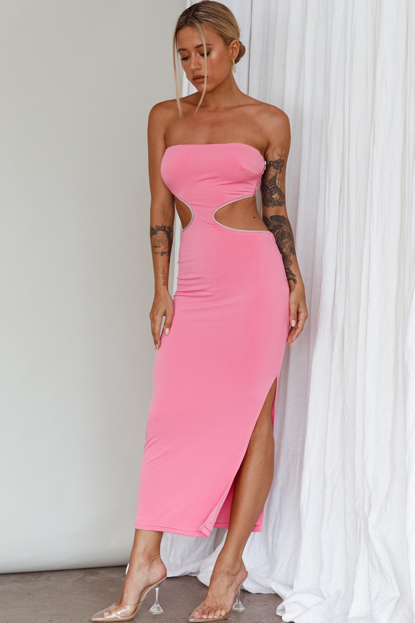 Bridget Cut-Out Midi Dress Barbie Pink-Maymioy