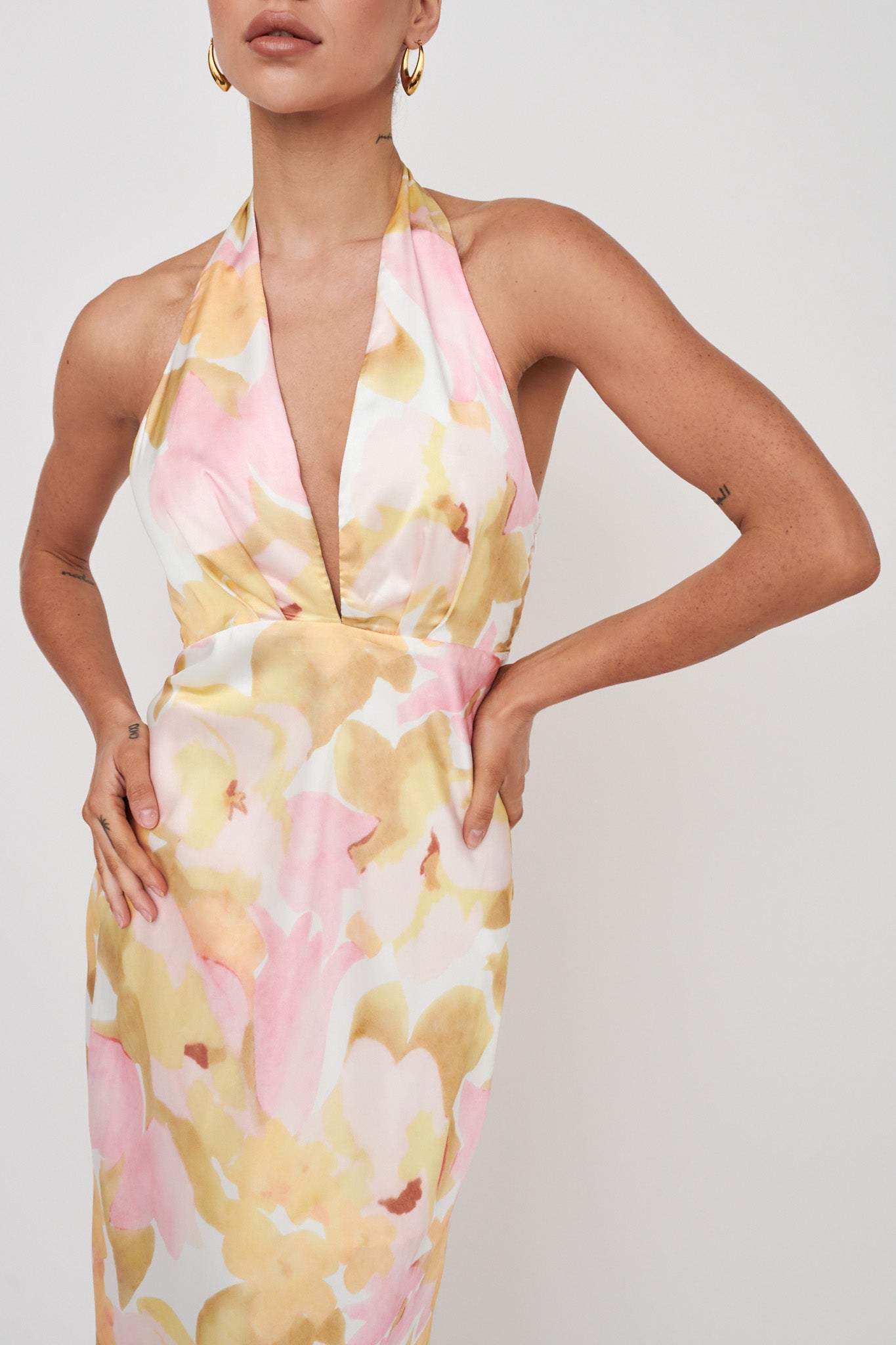 Of Your Dreams Plunging Halter Dress Floral Pink-Maymioy