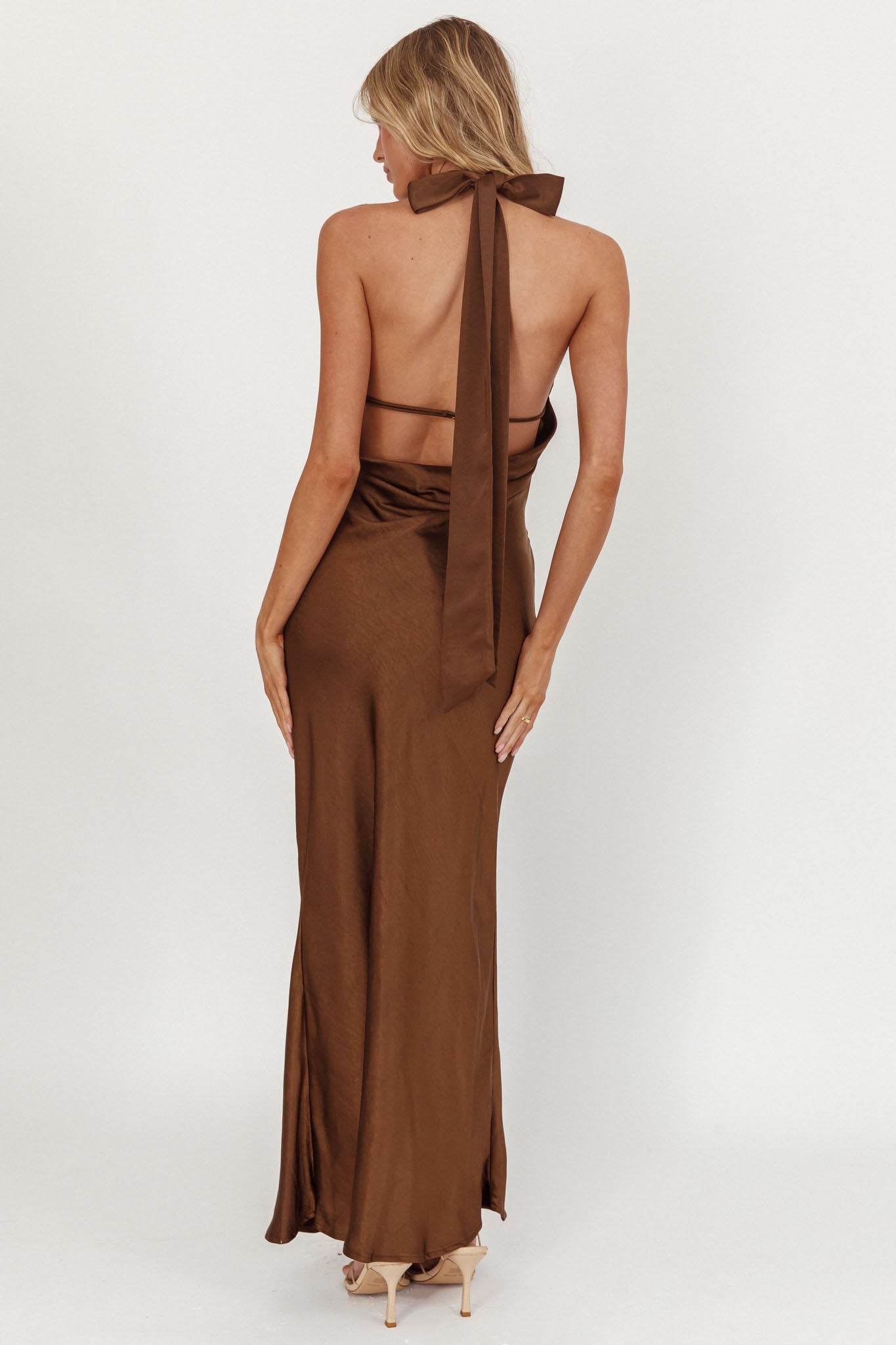 Italia Azure Crossover Halterneck Maxi Dress Chocolate-Maymioy